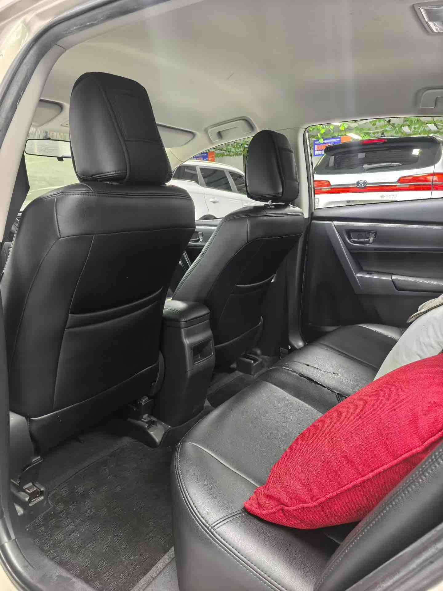 Toyota Corolla 2019 #8 Toyota Corolla 2019 car image #8