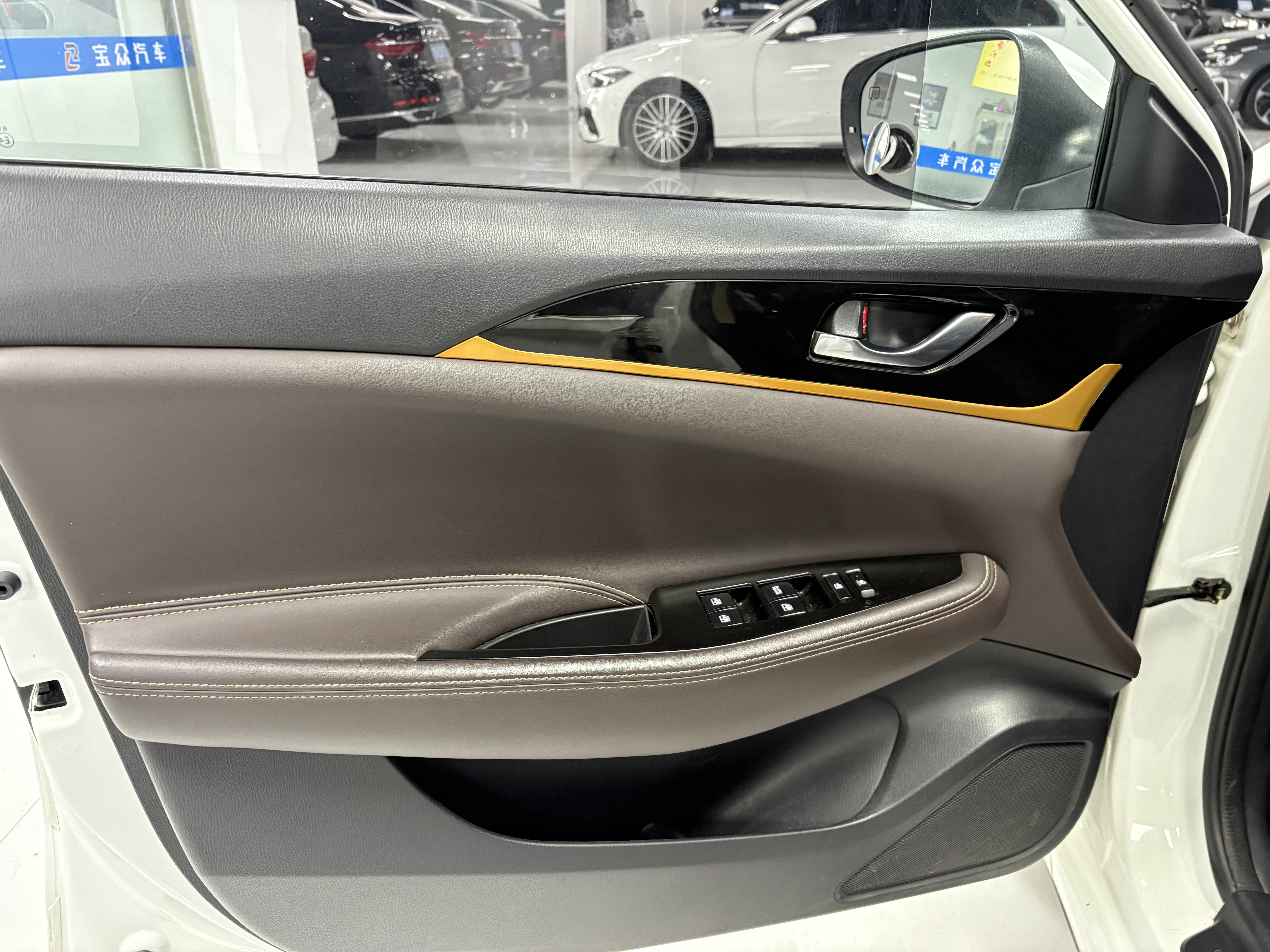 Changan Eado DT 2019 #8 Changan Eado DT 2019 car image #8