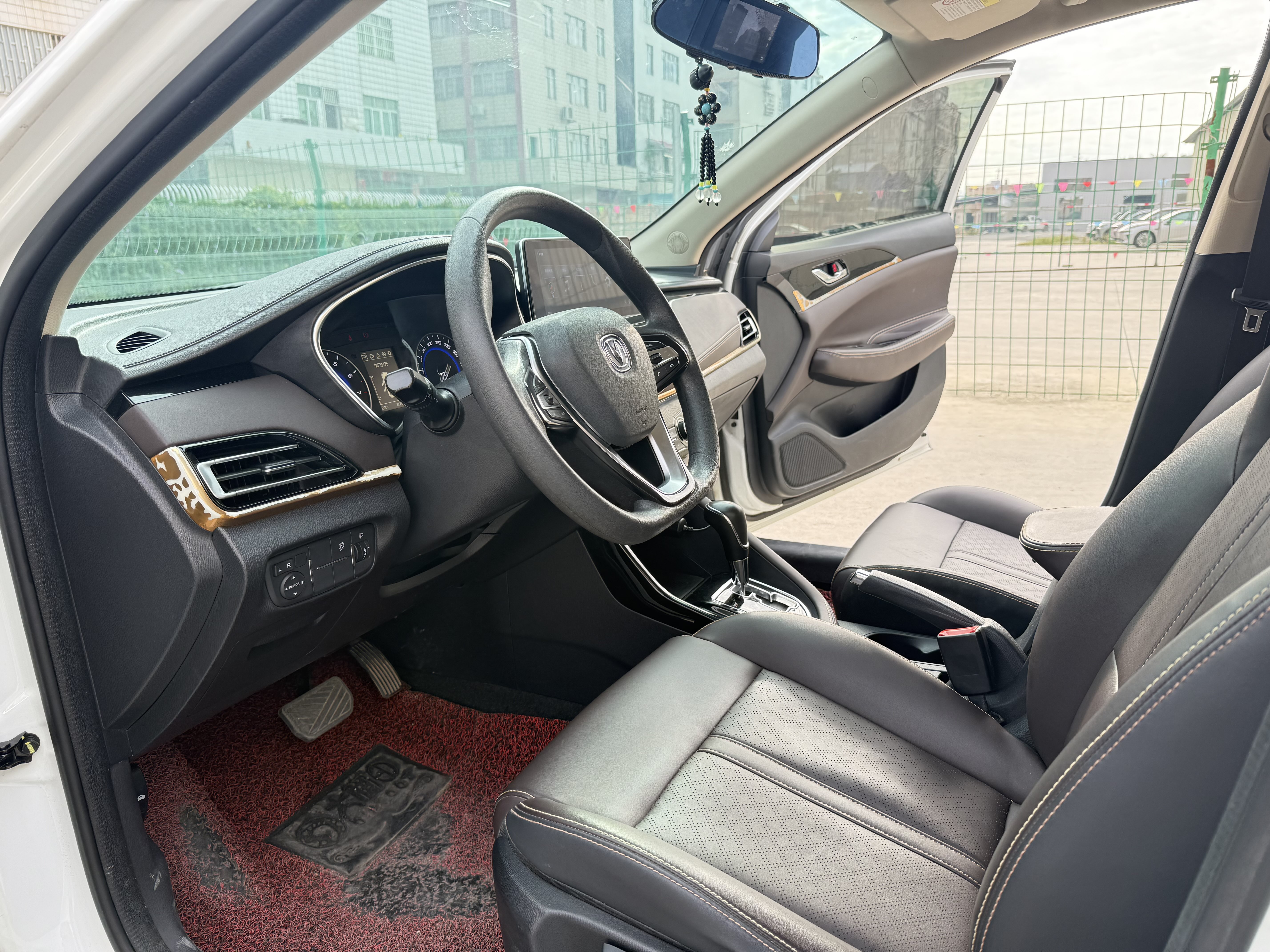 Changan Eado DT 2018 car image #8