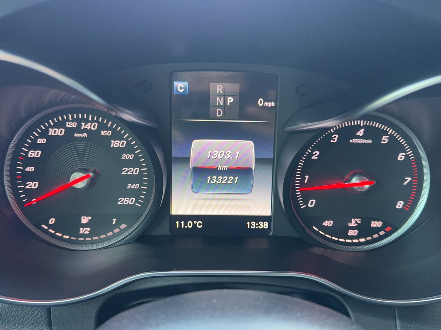 Mercedes-Benz GLC Class 2018 immagine di auto #8