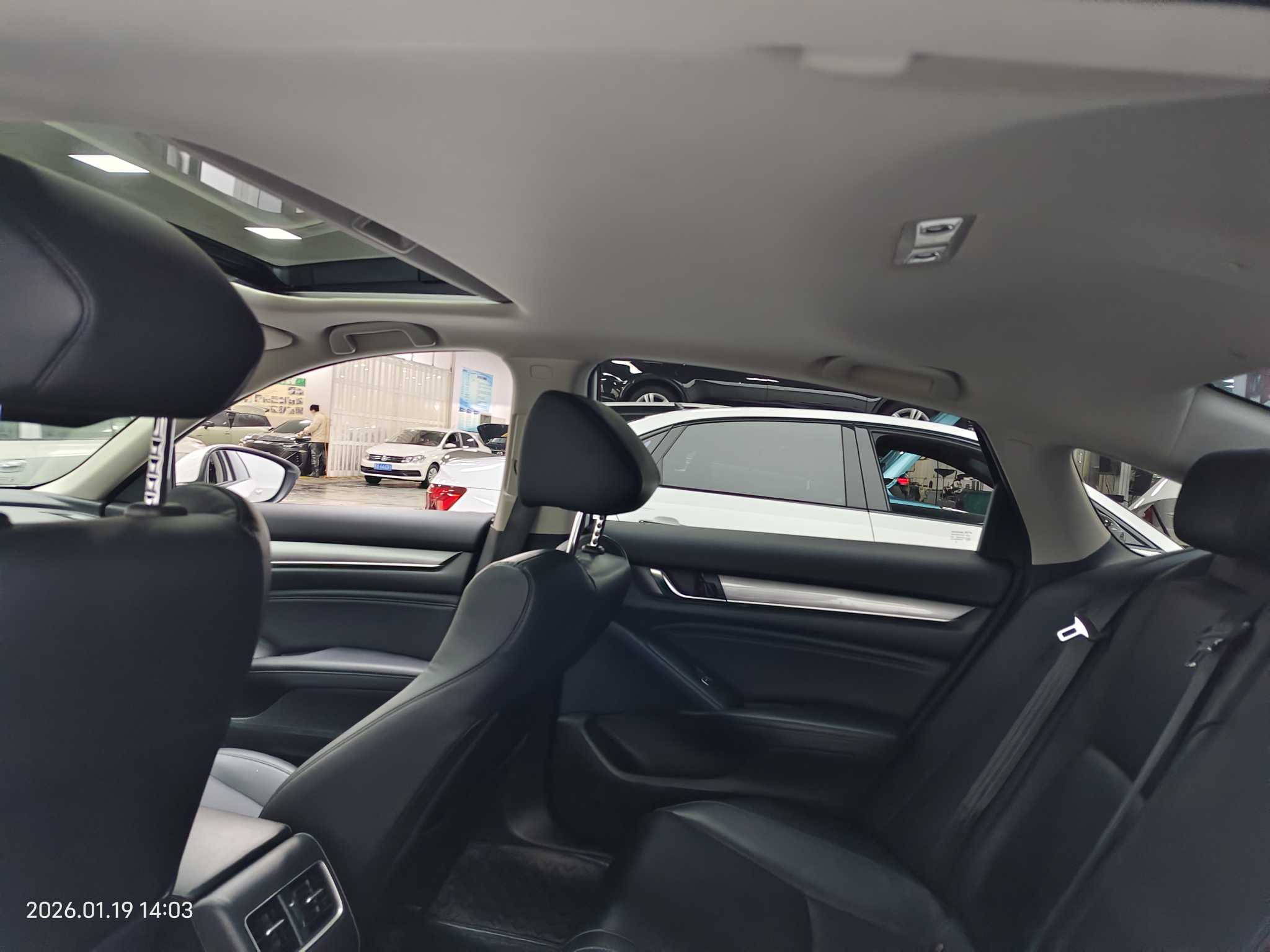 Honda Accord 2018 car image #8