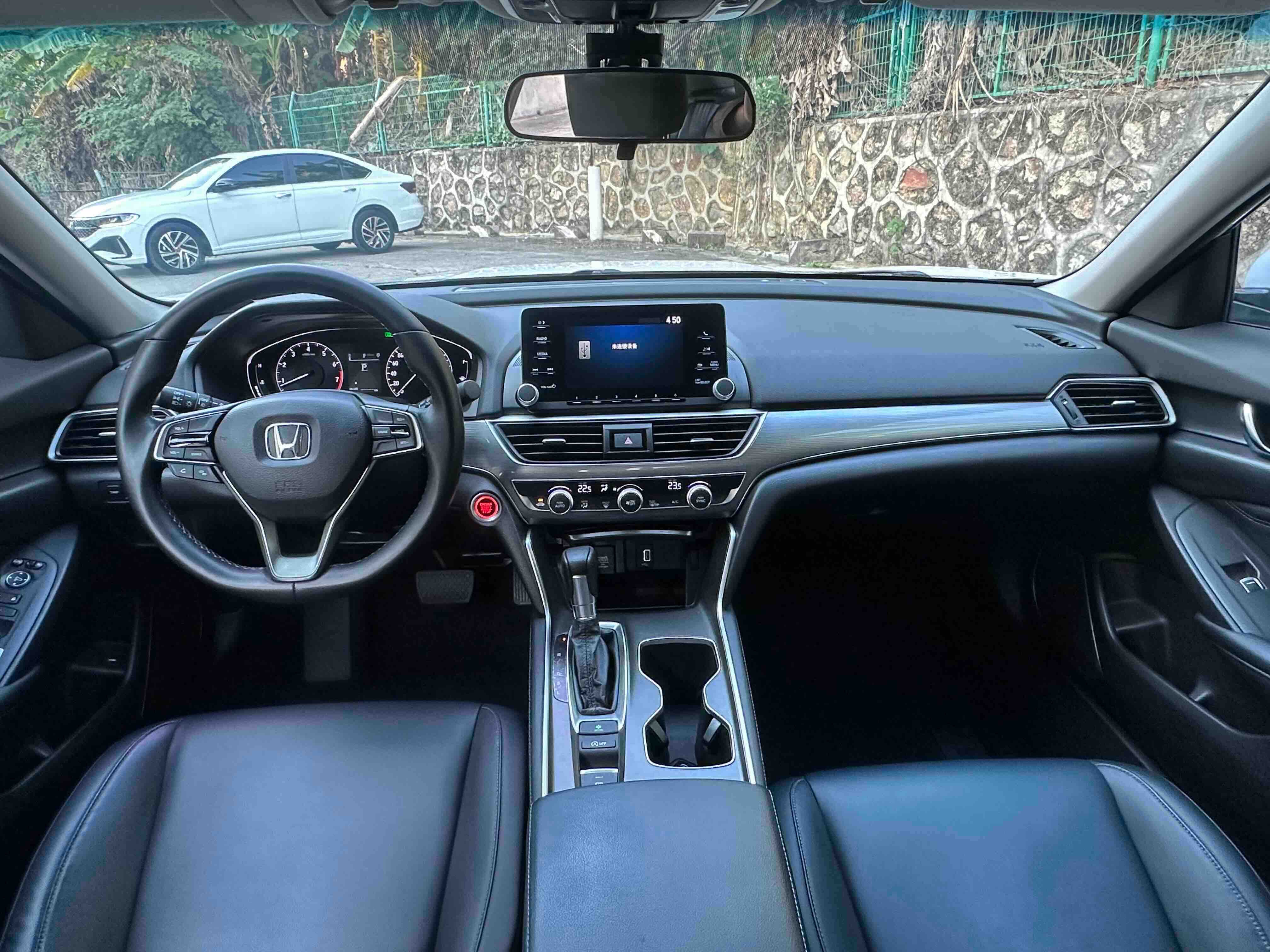 Honda Accord 2019 car image #8