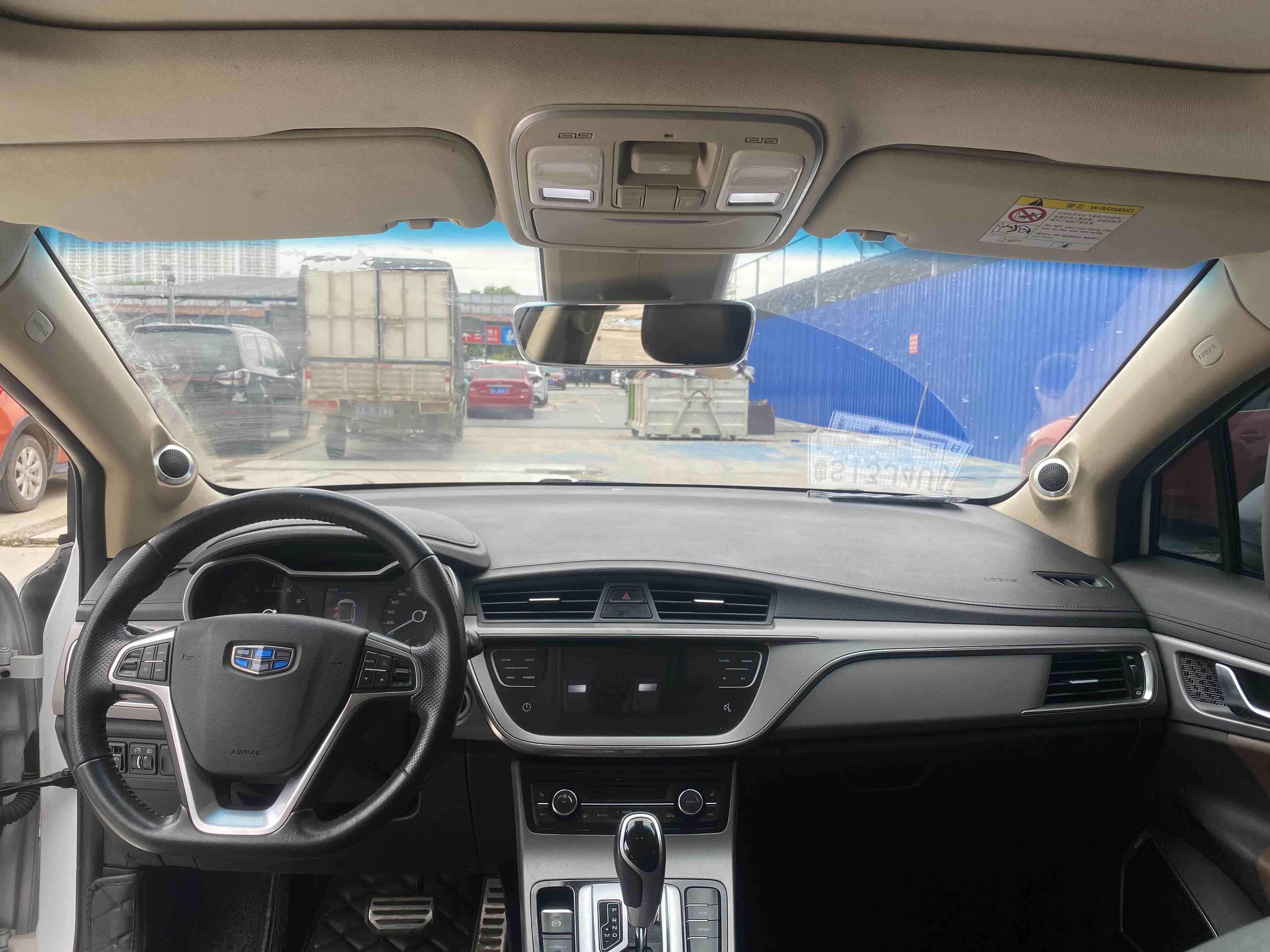 GEELY 2018 #8 GEELY 2018 car image #8