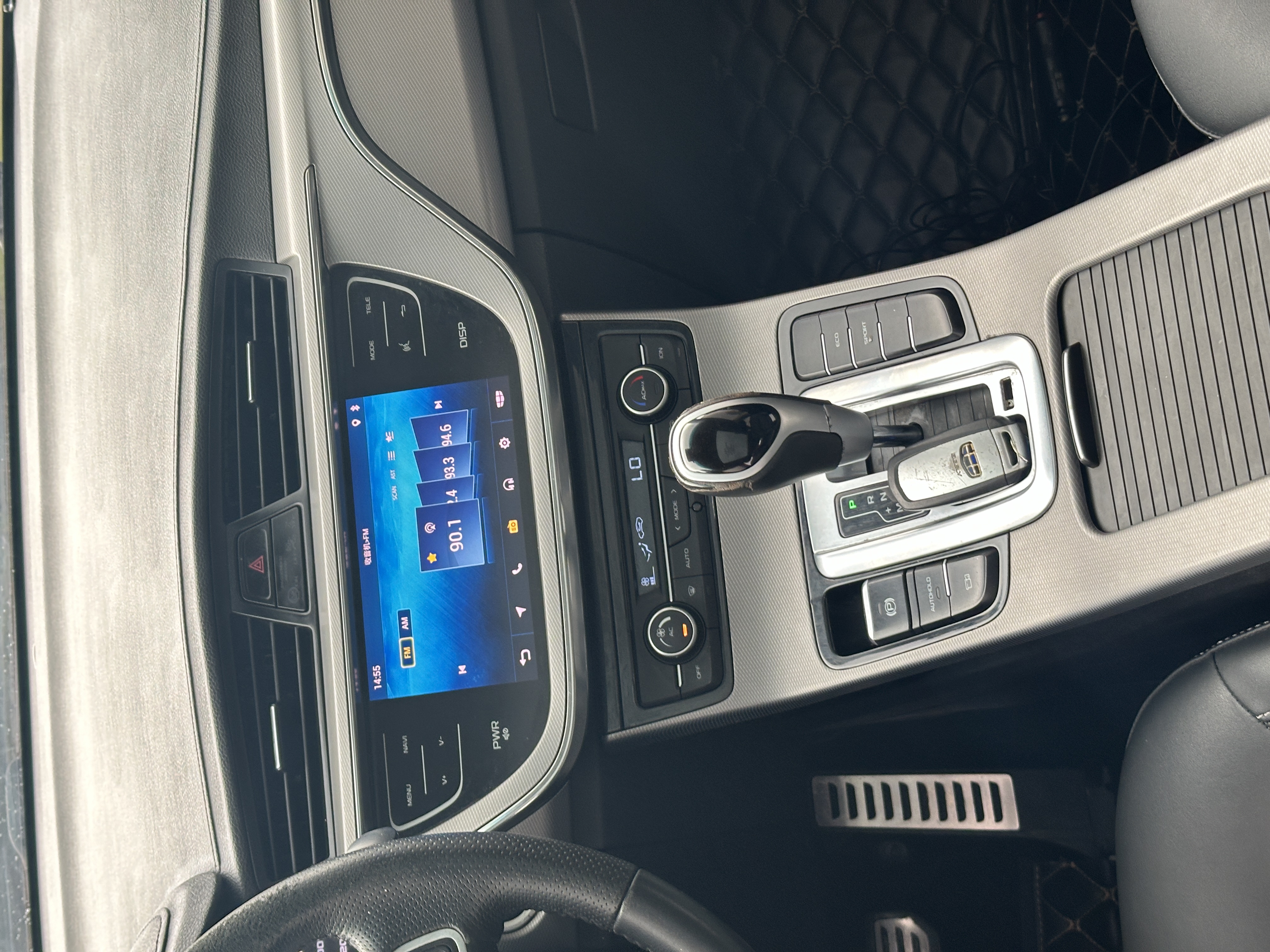 Emgrand GS 2019 #8 Emgrand GS 2019 car image #8