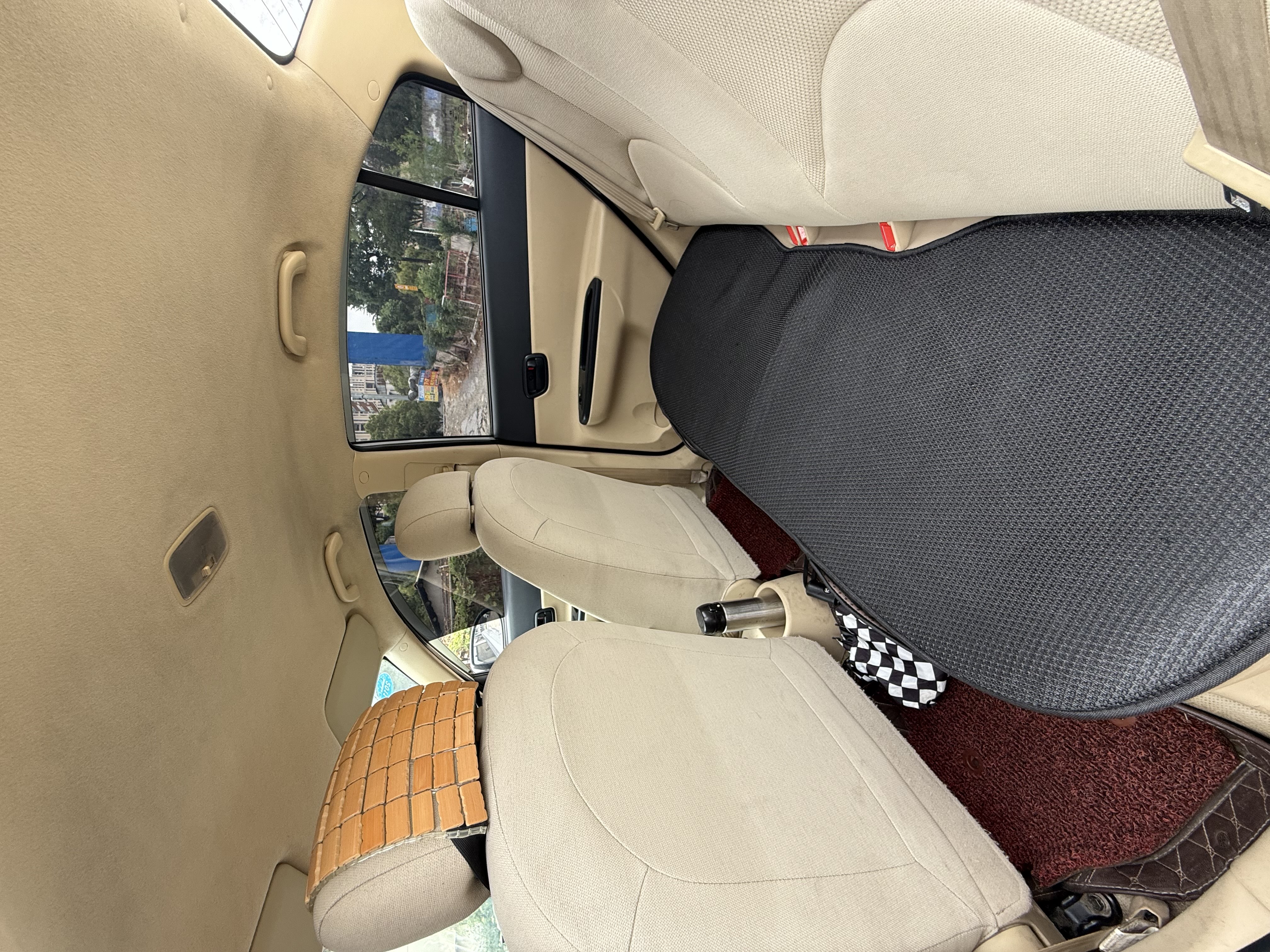 Hyundai Accent 2010 car image #8