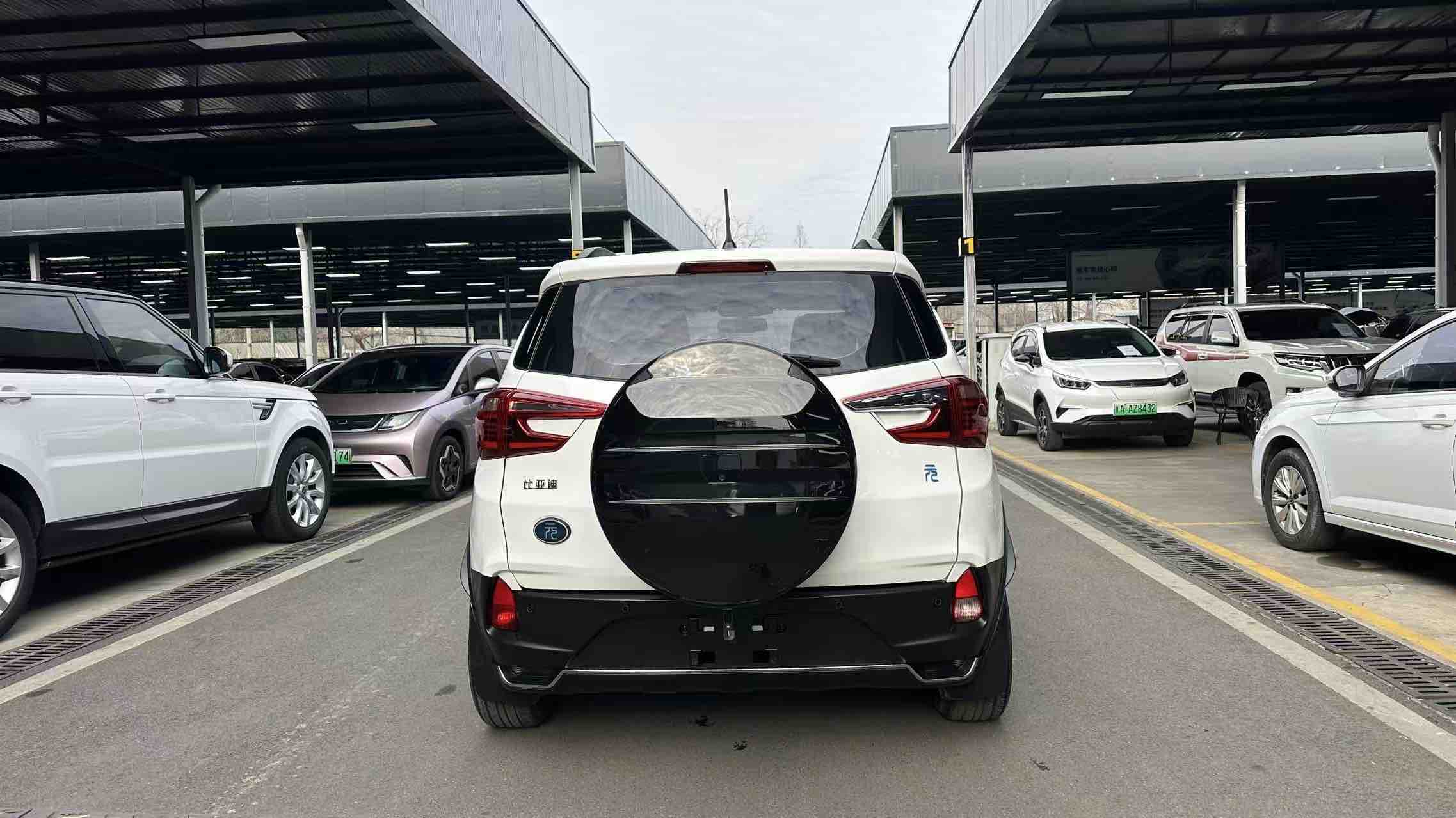 BYD Yuan New Energy 2018 car image #8