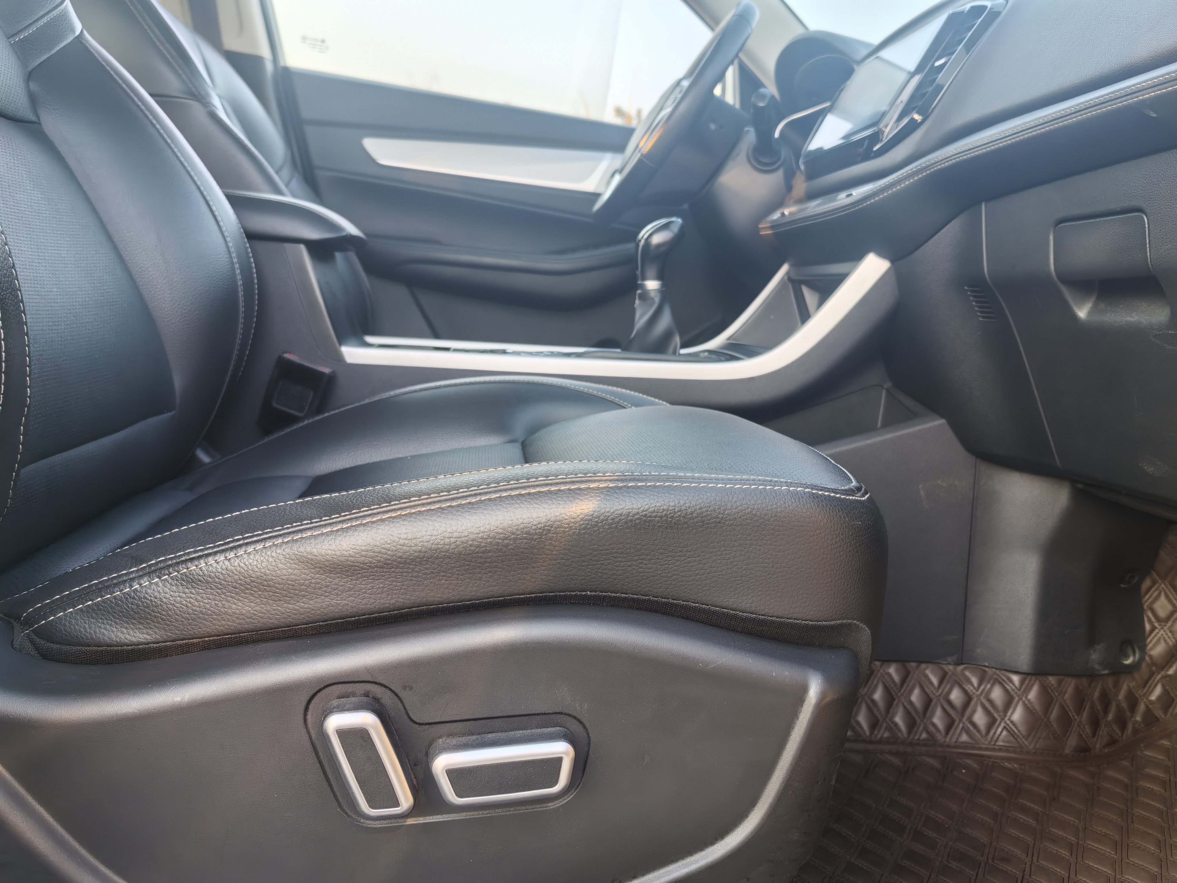 GEELY Vision X6 2018 car image #8