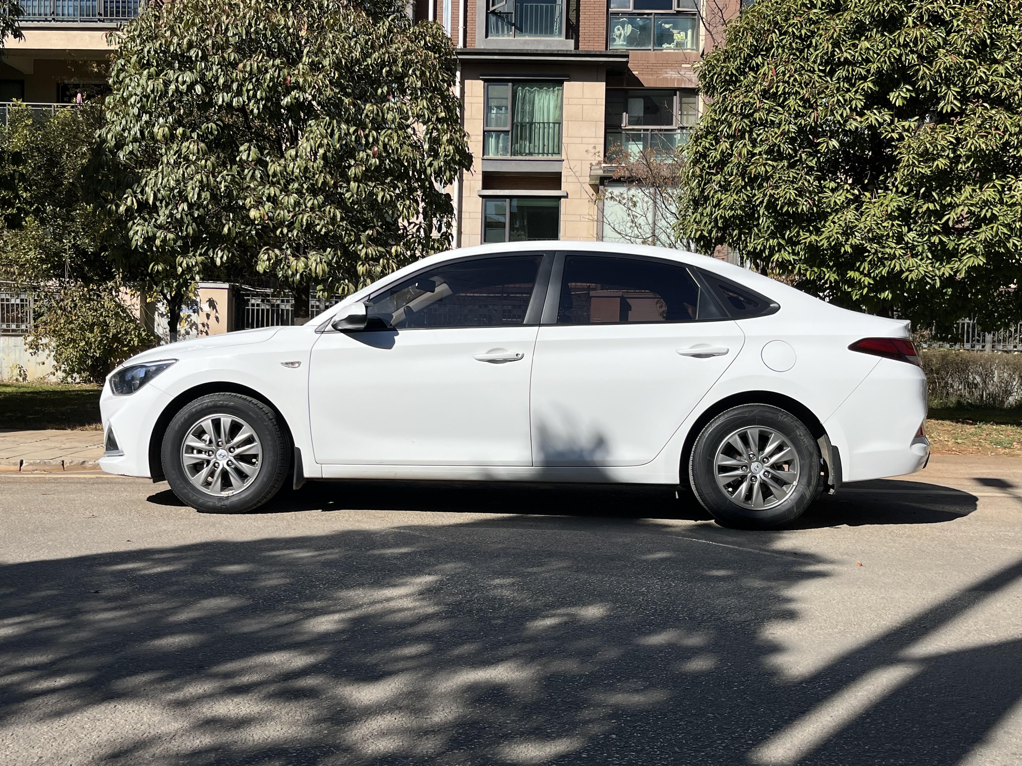 Hyundai Elantra HD 2019 car image #8