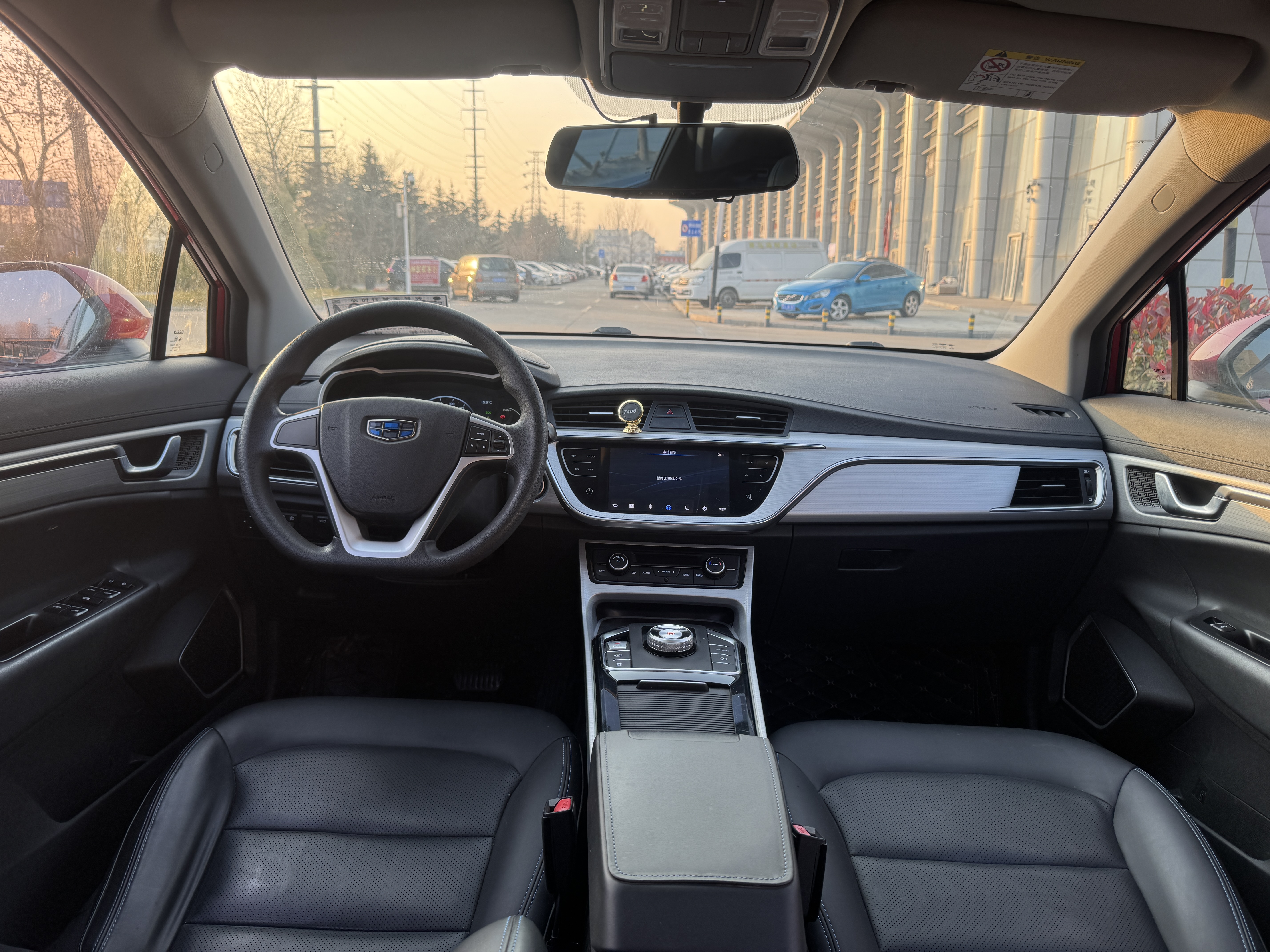 GEELY 2018 #8 GEELY 2018 car image #8