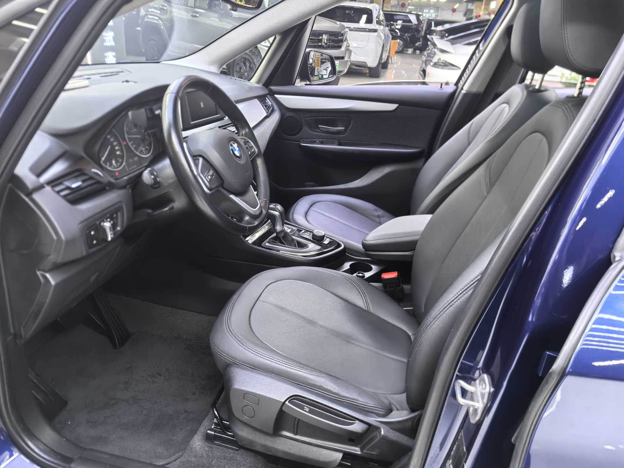 BMW 2 Series Tourer 2018 car image #8