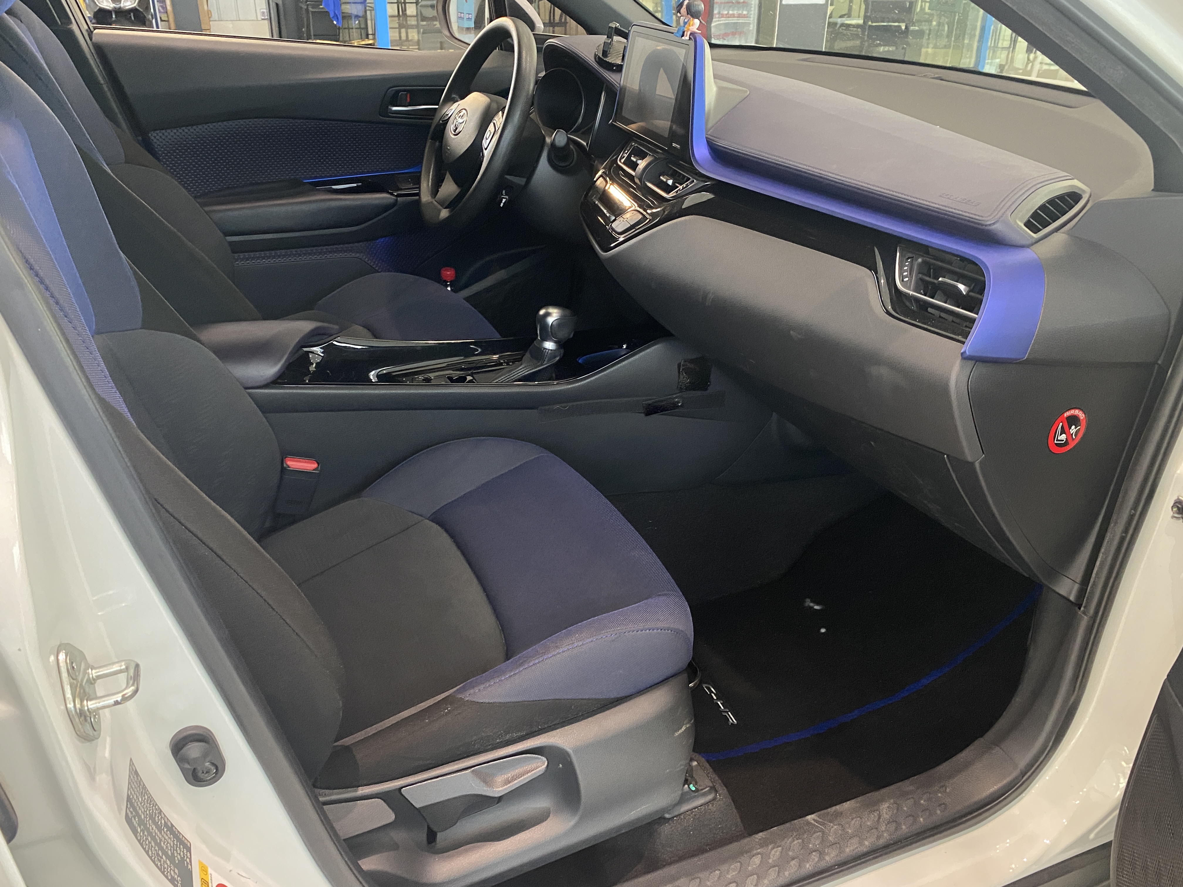 Toyota C-HR 2019 immagine di auto #8