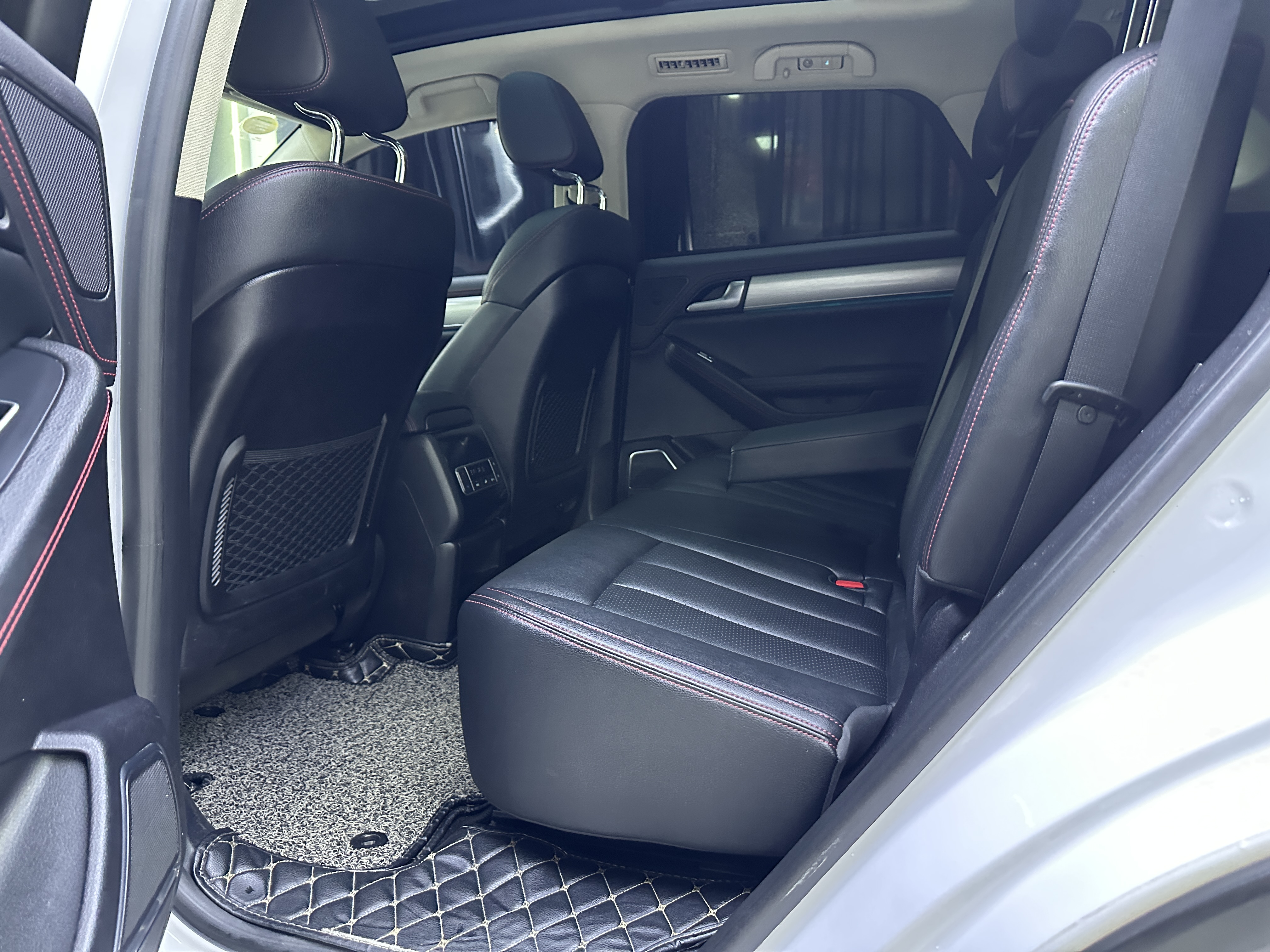 BYD Tang New Energy 2018 #8 BYD Tang New Energy 2018 car image #8