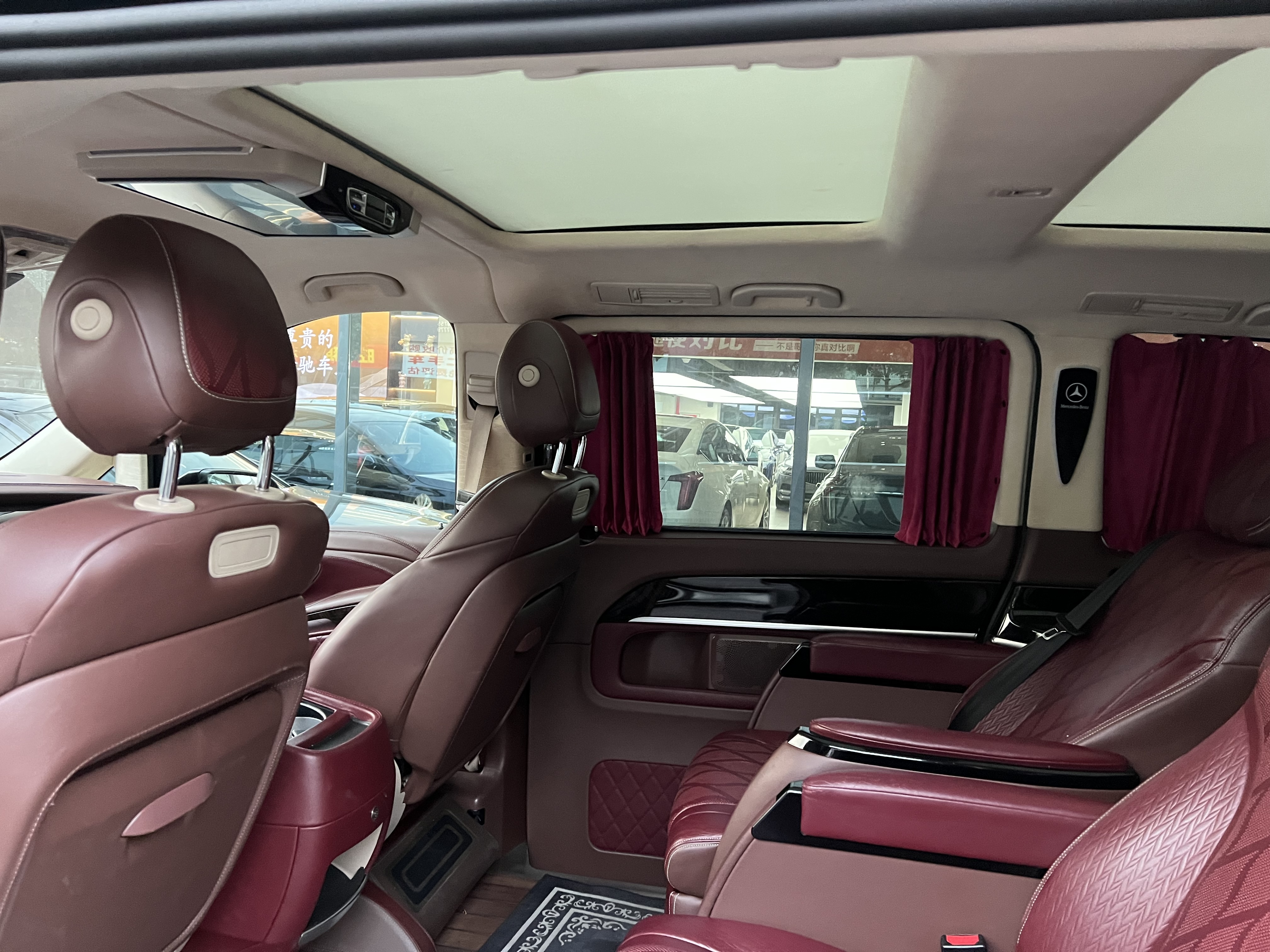 Mercedes-Benz V Class 2018 #8 Mercedes-Benz V Class 2018 car image #8