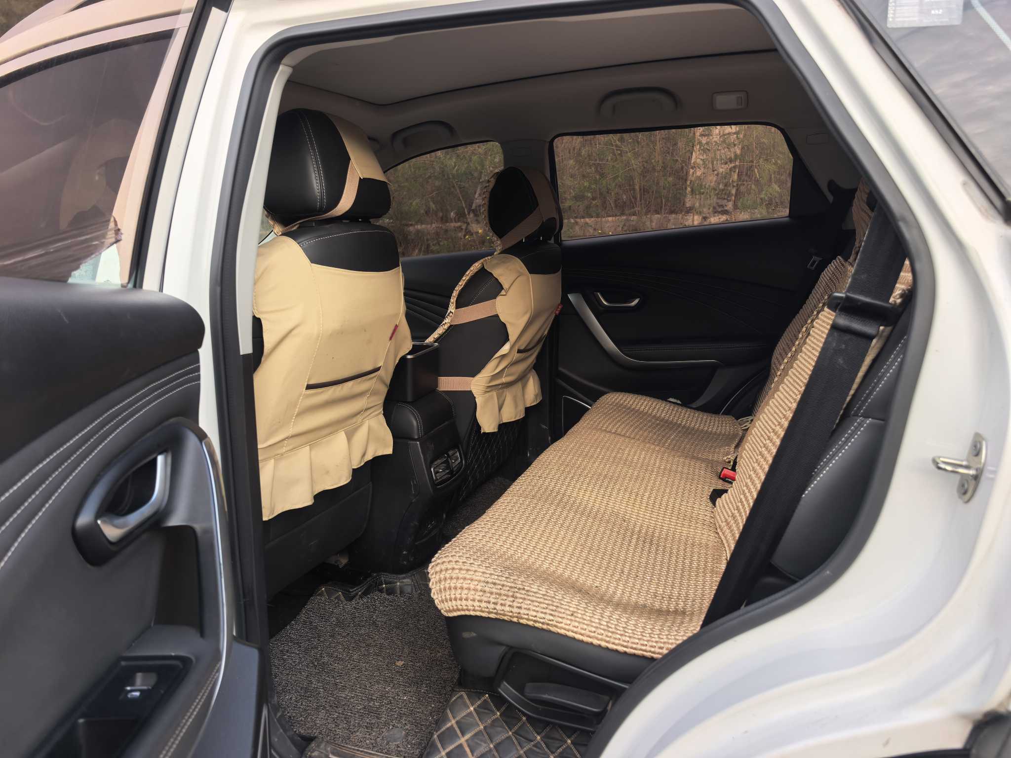 X70 2018 #8 X70 2018 car image #8