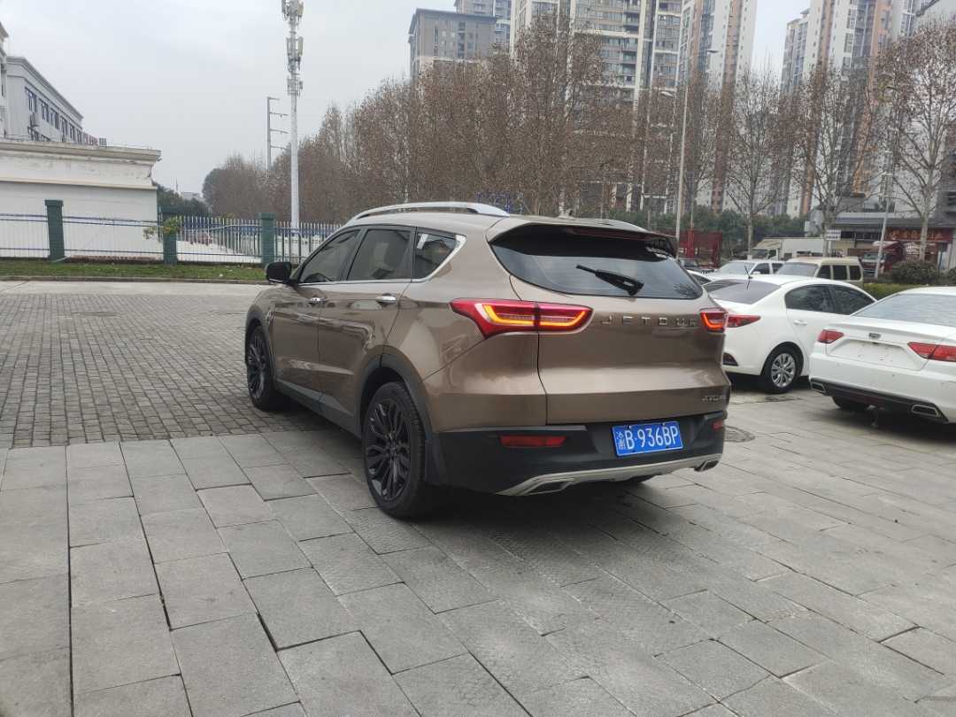 X70 2018 car image #8