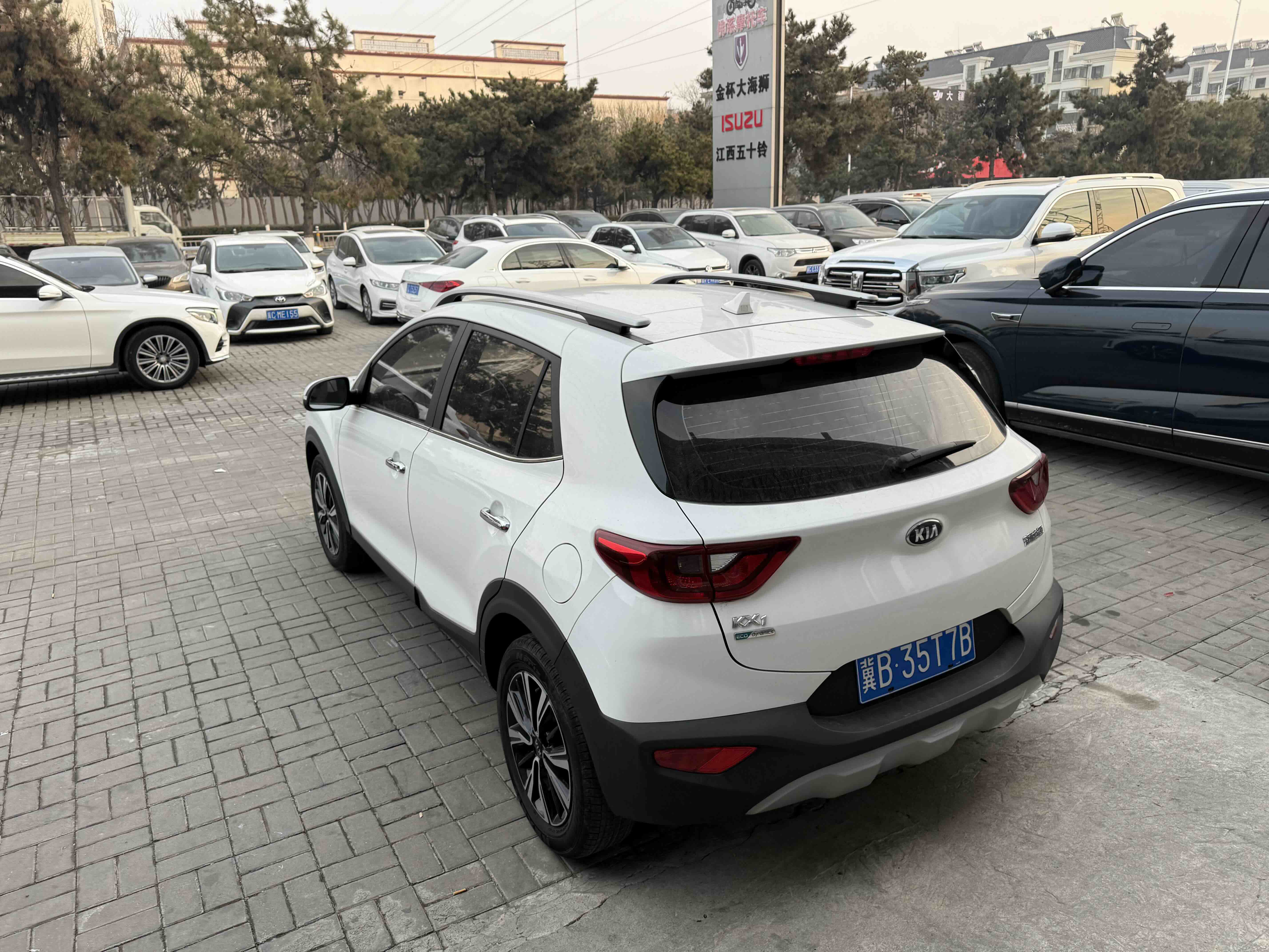 Kia KX1 2020 car image #8