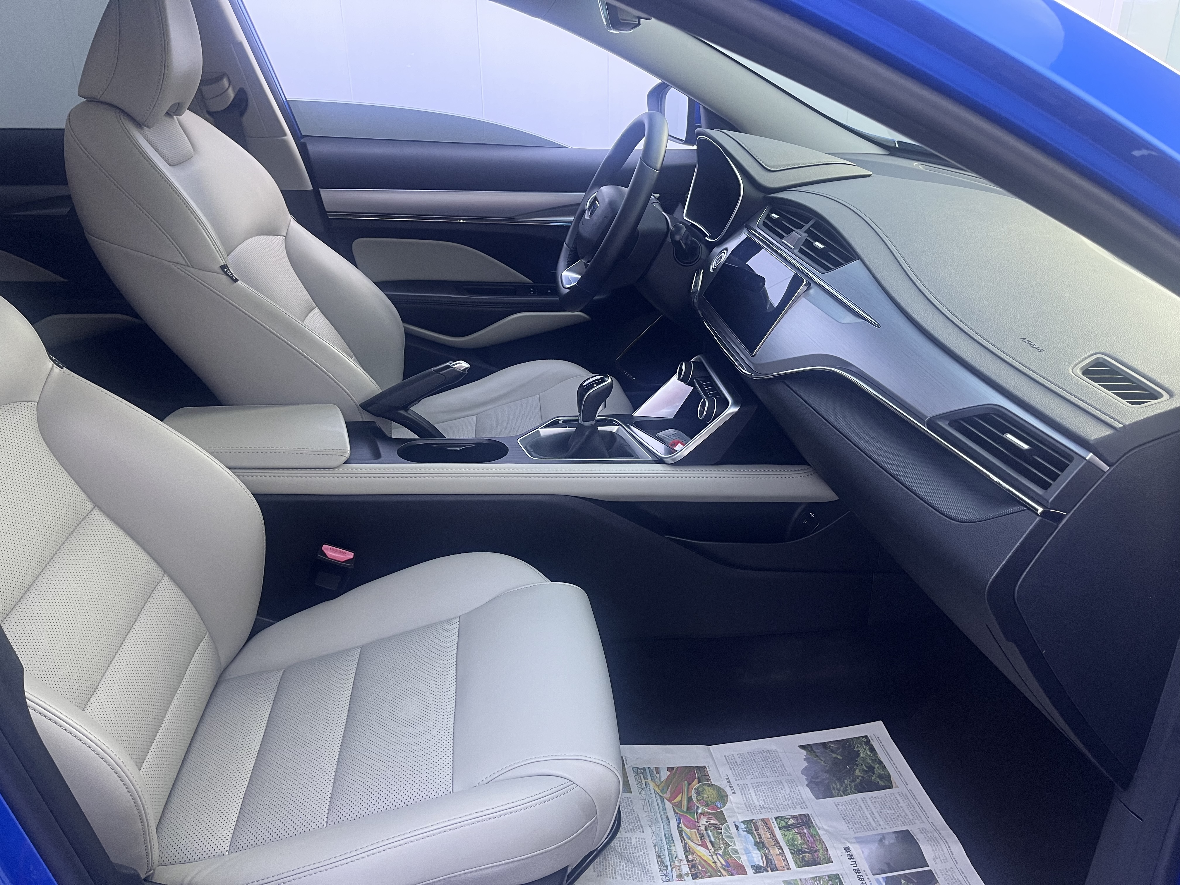 GEELY 2019 car image #8