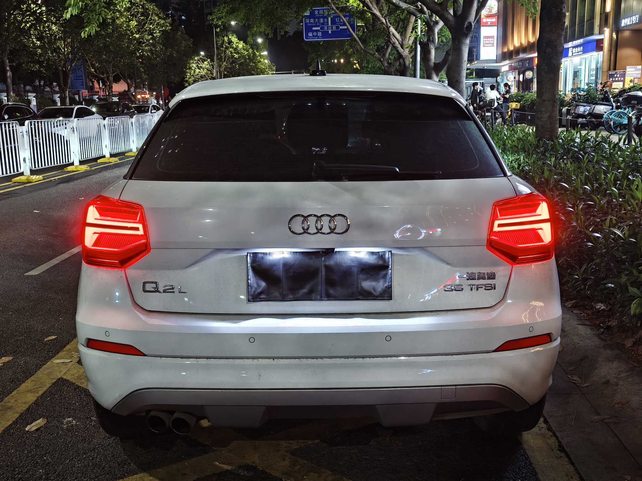 Audi Q2L 2019 imagen de coche #8