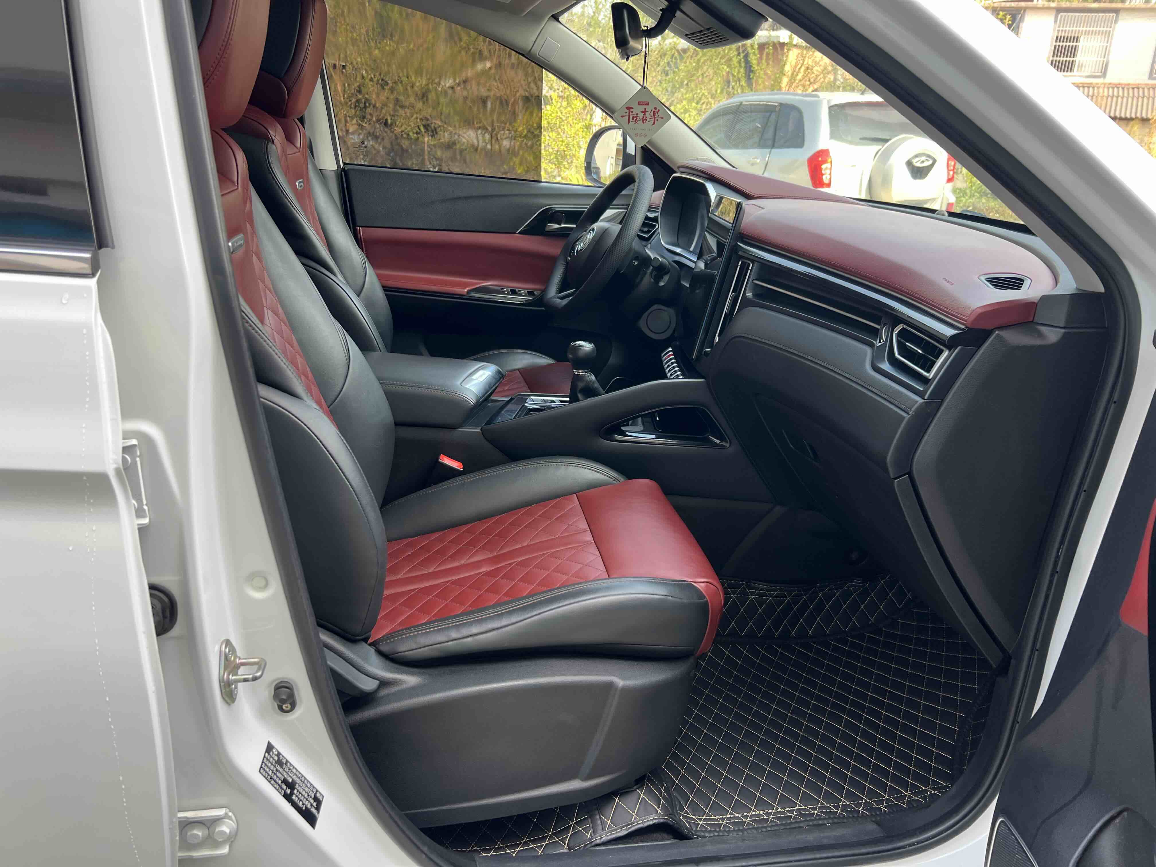 Forthing T5 2019 #8 Forthing T5 2019 imagen de coche #8