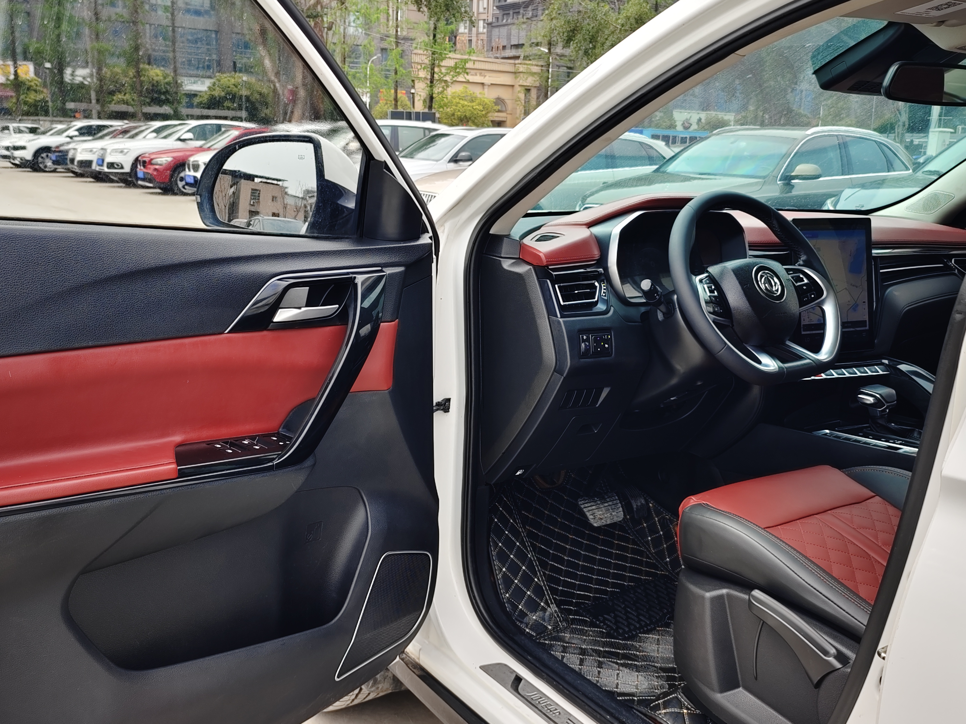 T5 2019 #8 T5 2019 car image #8