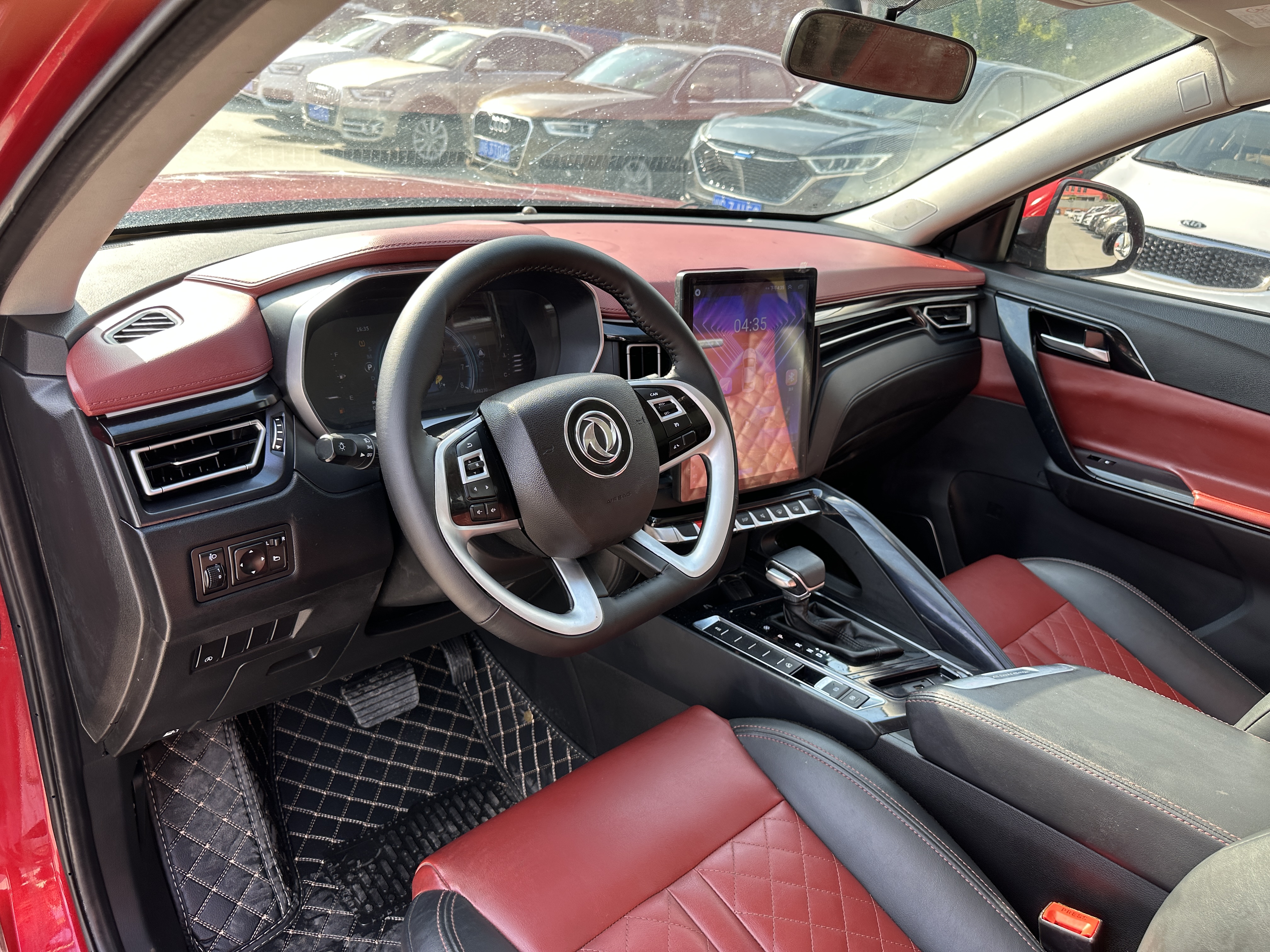 T5 2019 #8 T5 2019 car image #8