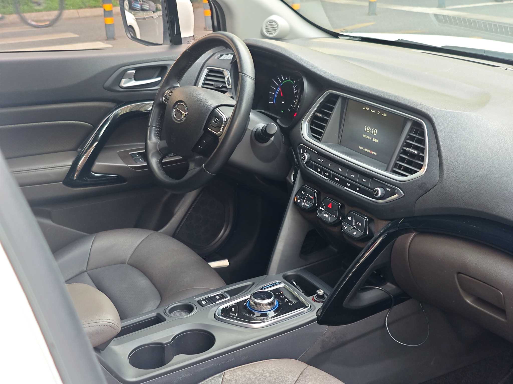 GAC Trumpchi GS4 New Energy 2018 car image #8