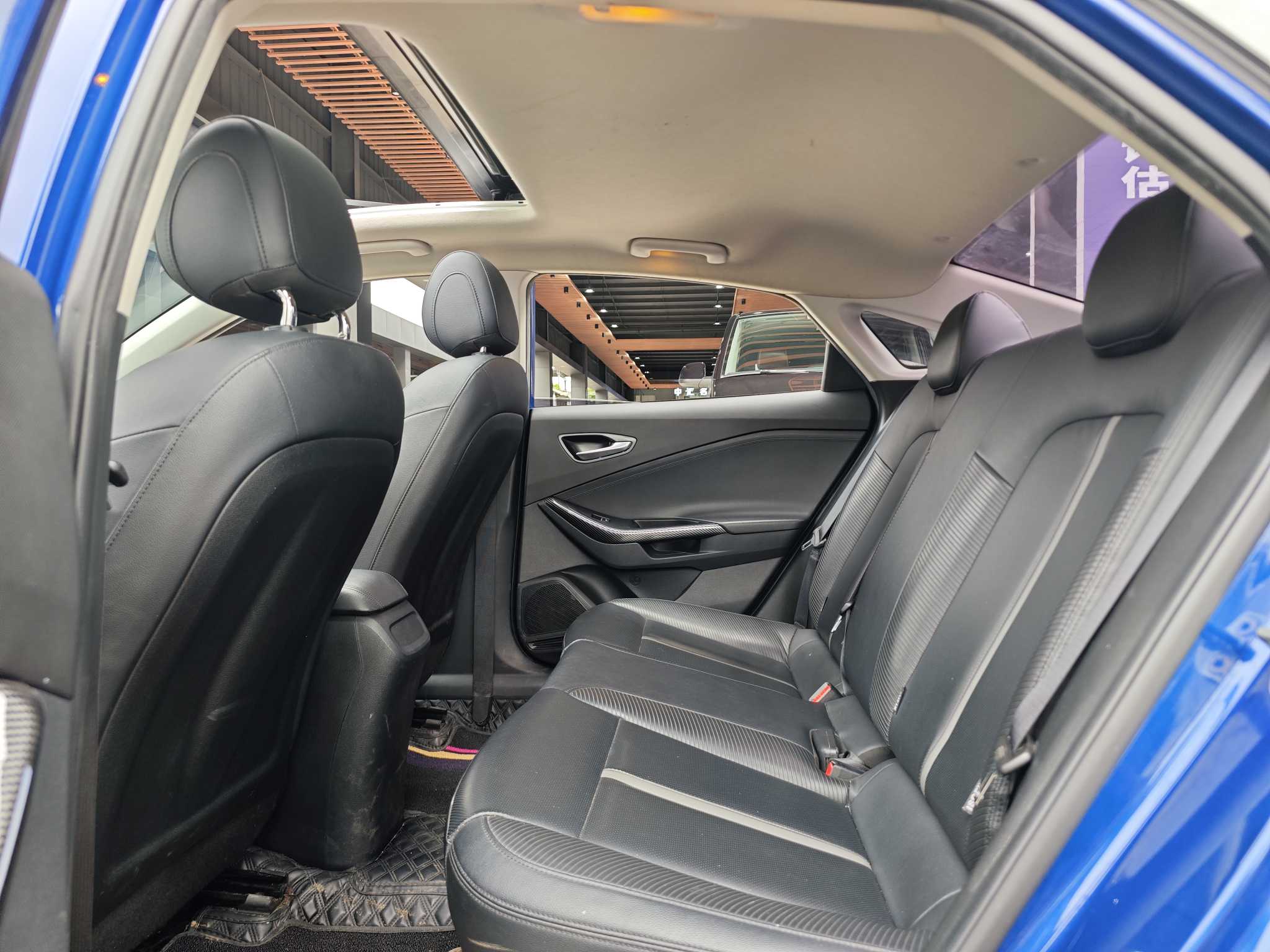 Hyundai Lafesta 2020 car image #8