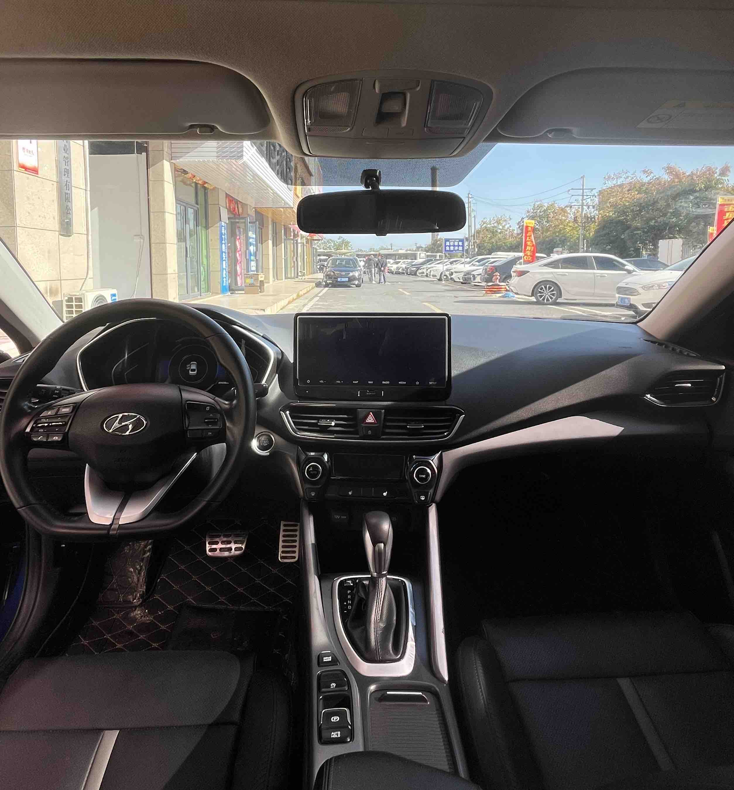 Hyundai Lafesta 2020 immagine di auto #8