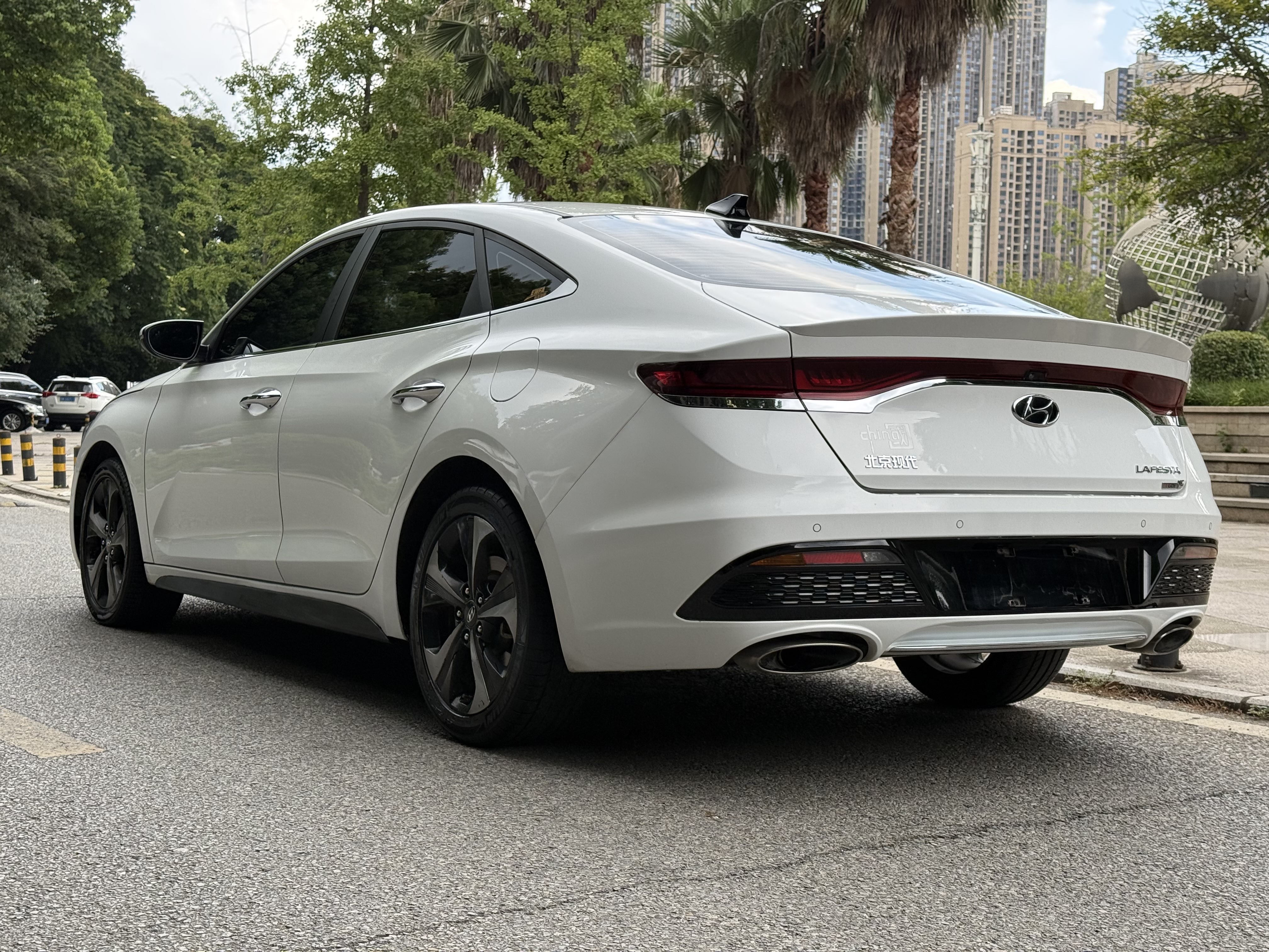 Hyundai Lafesta 2021 car image #8