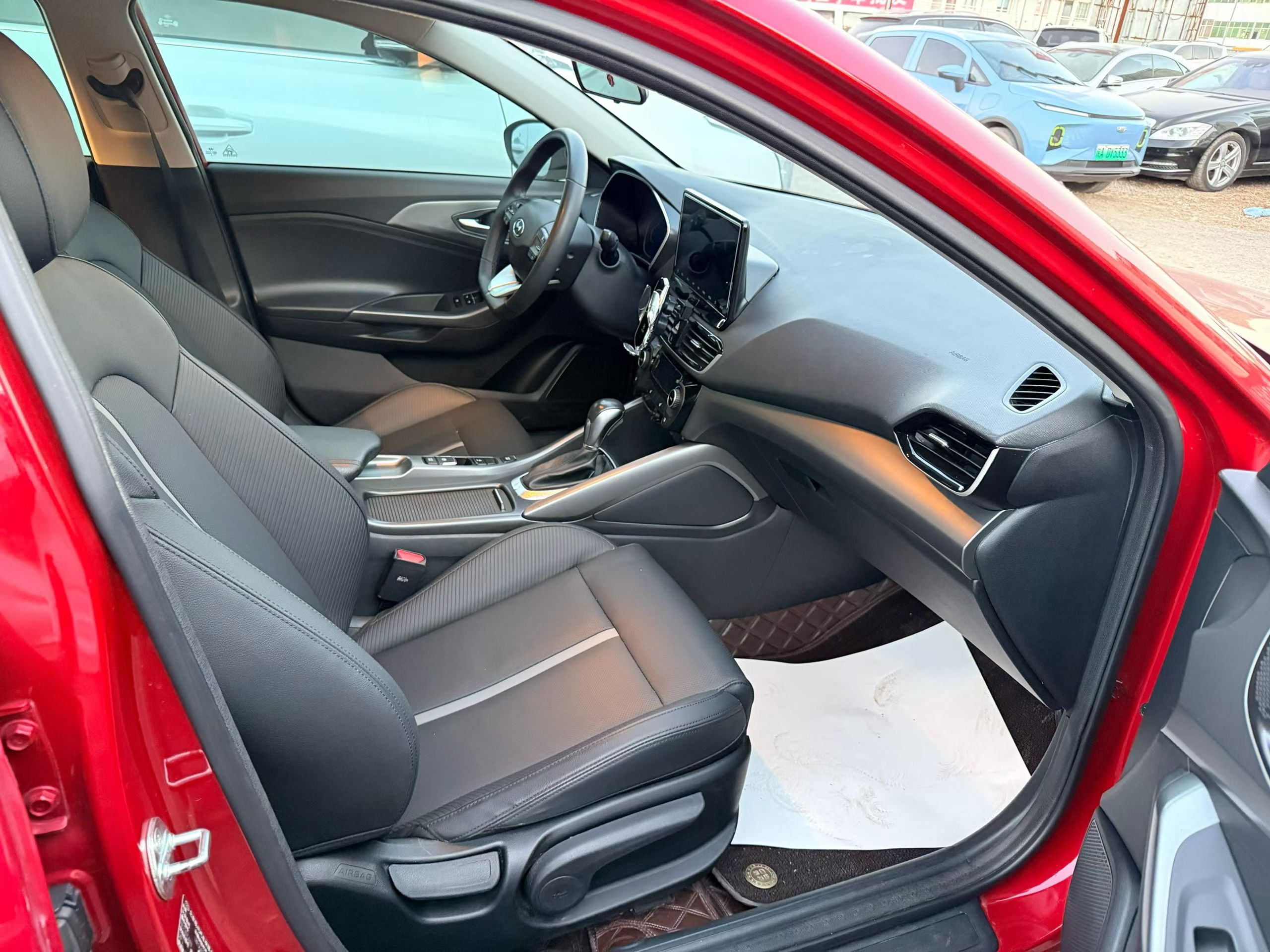 Hyundai Lafesta 2019 car image #8