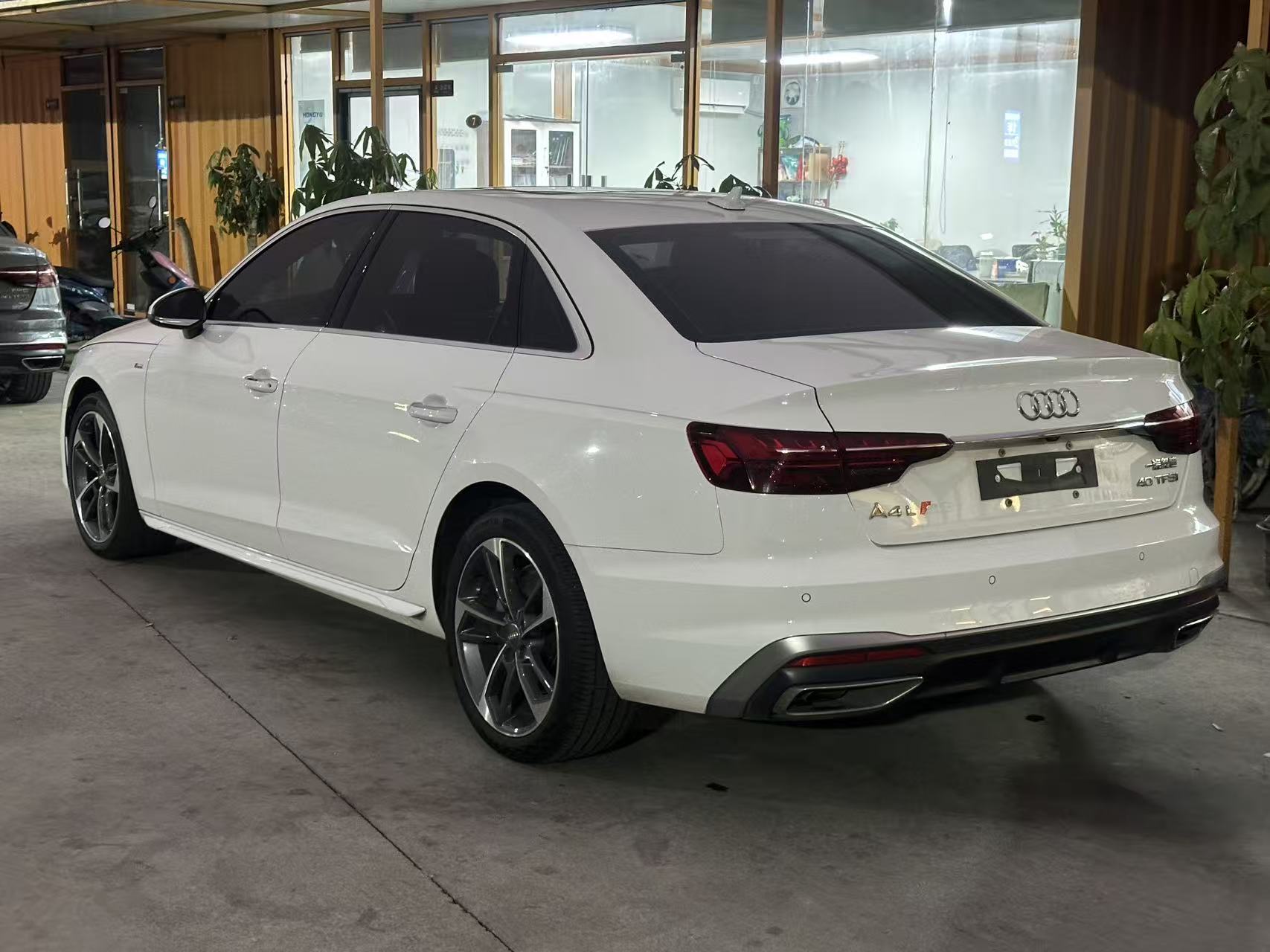 Audi A4L 2020 #8 Audi A4L 2020 car image #8