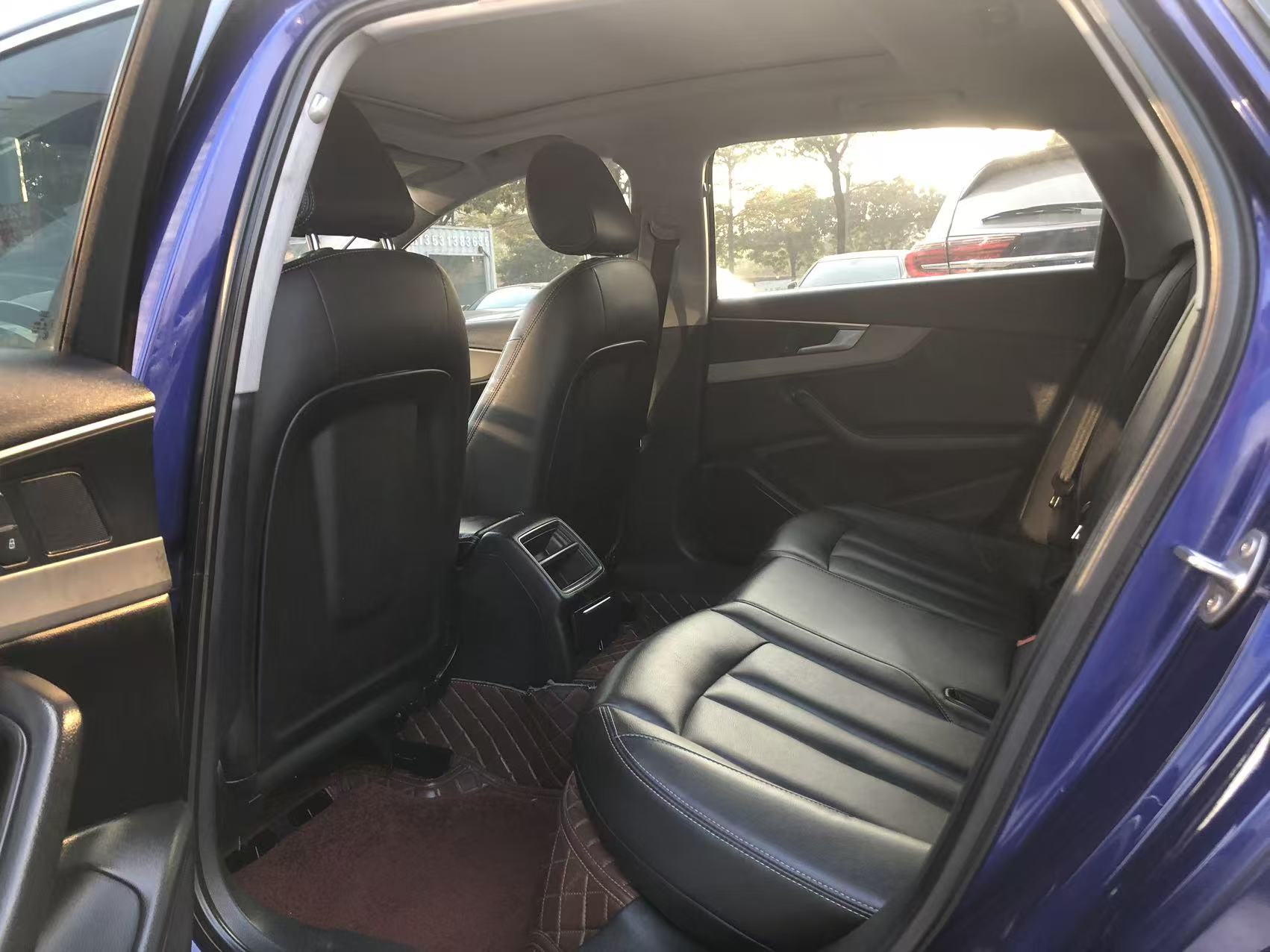 Audi A4L 2019 car image #8