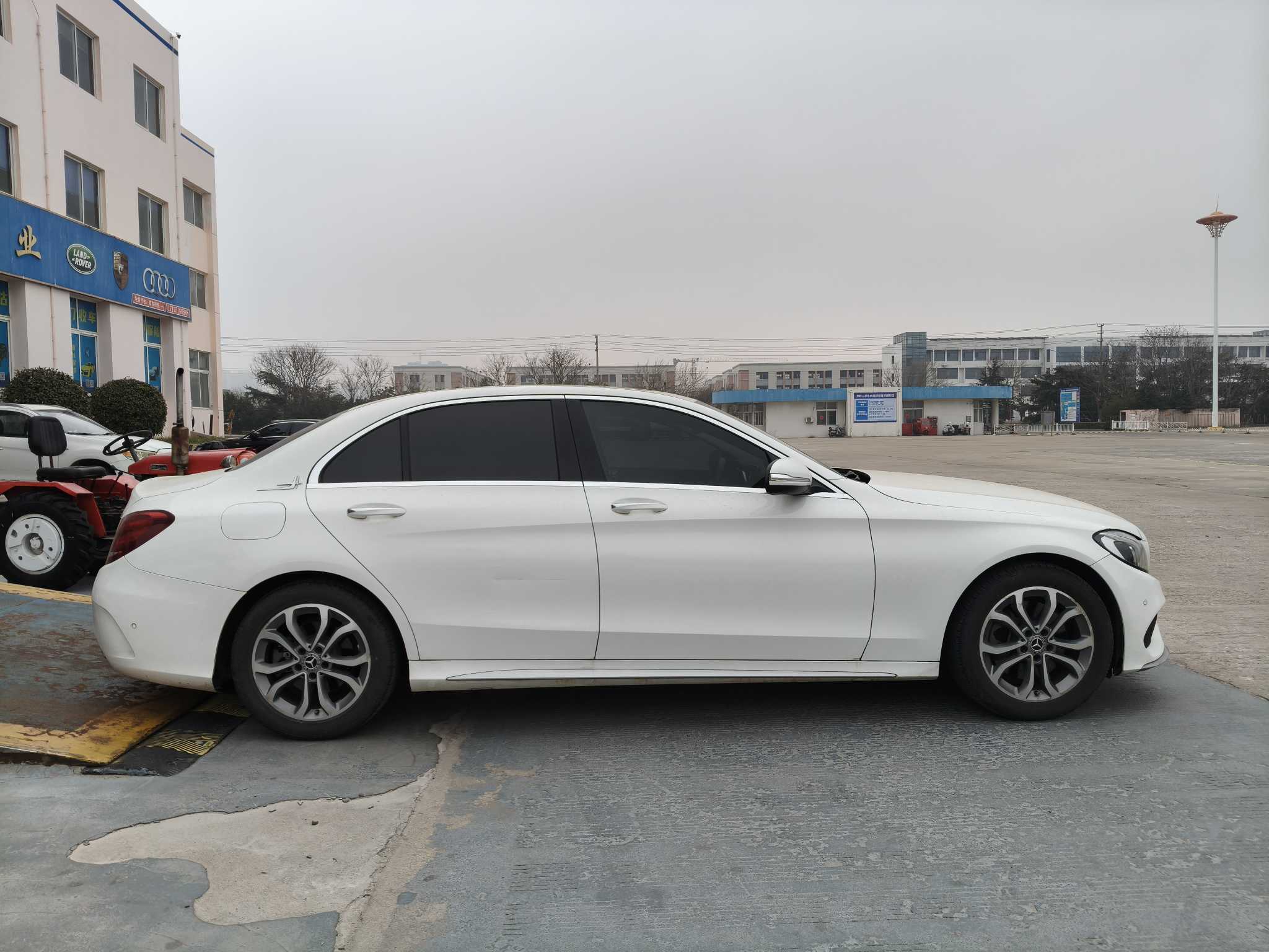 Mercedes-Benz C Class 2018 car image #8