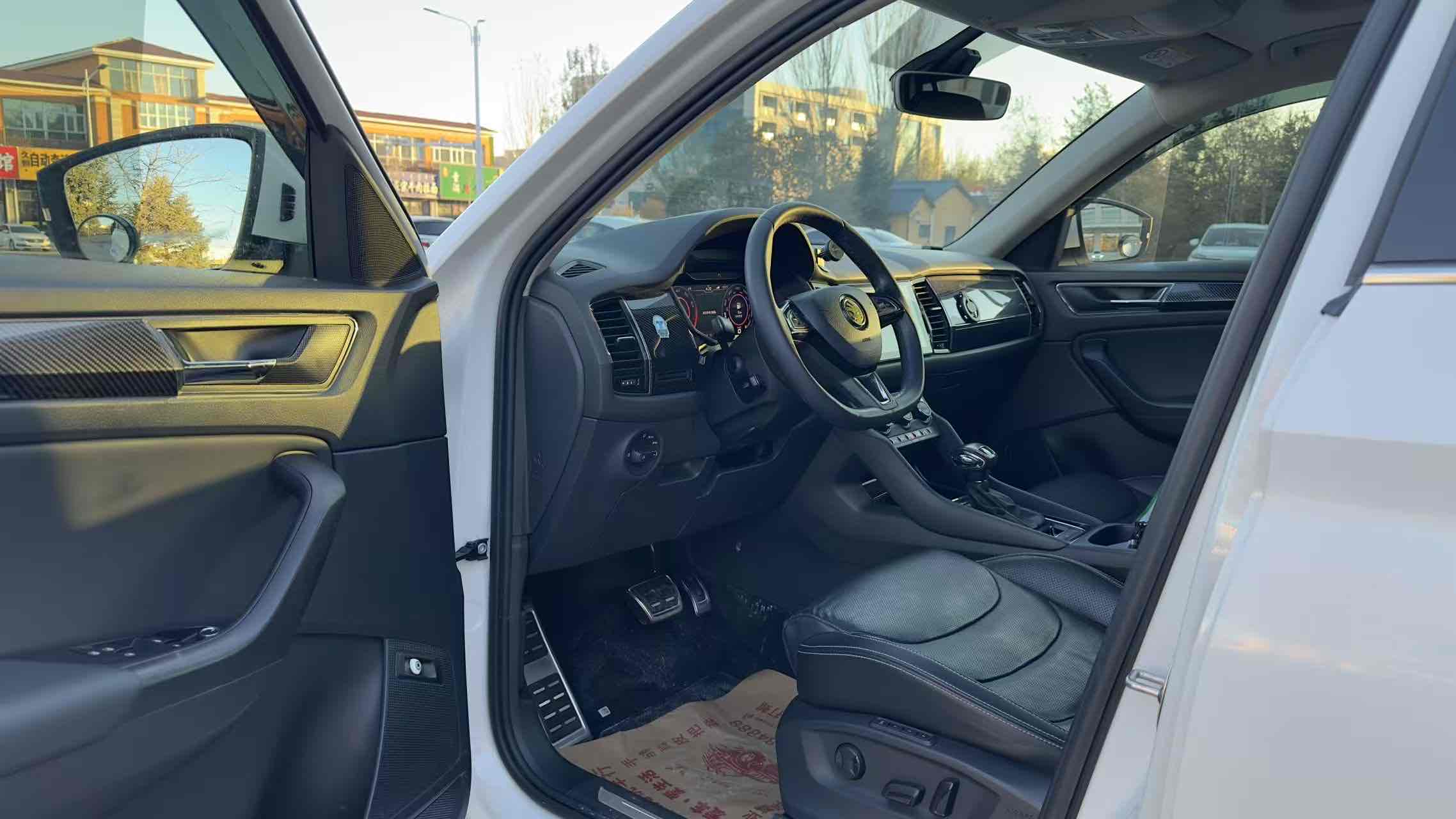 Skoda Kodiaq GT 2021 صورة سيارة #8