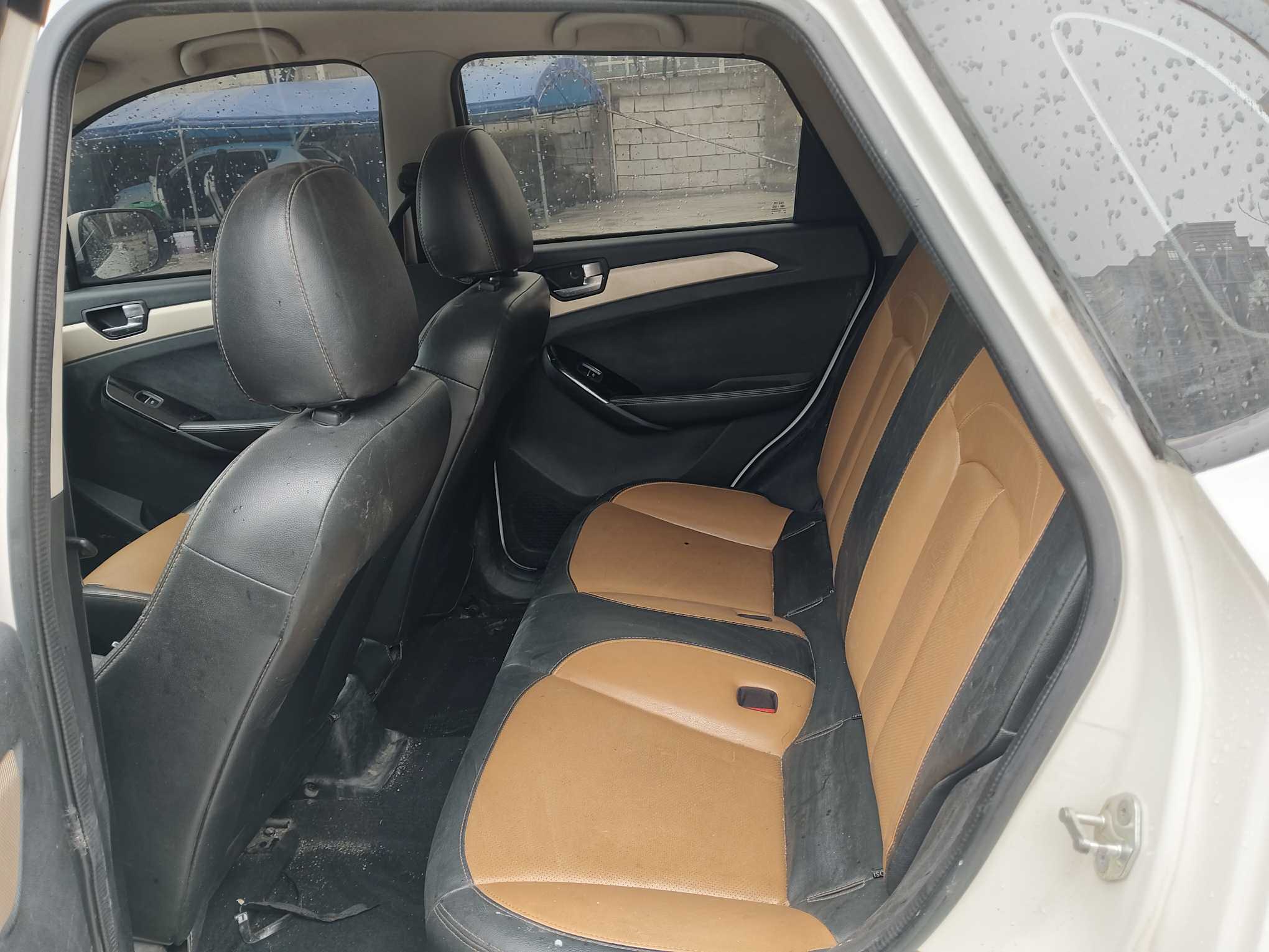 哪吒汽车 哪吒N01 2019 汽车图片 #8