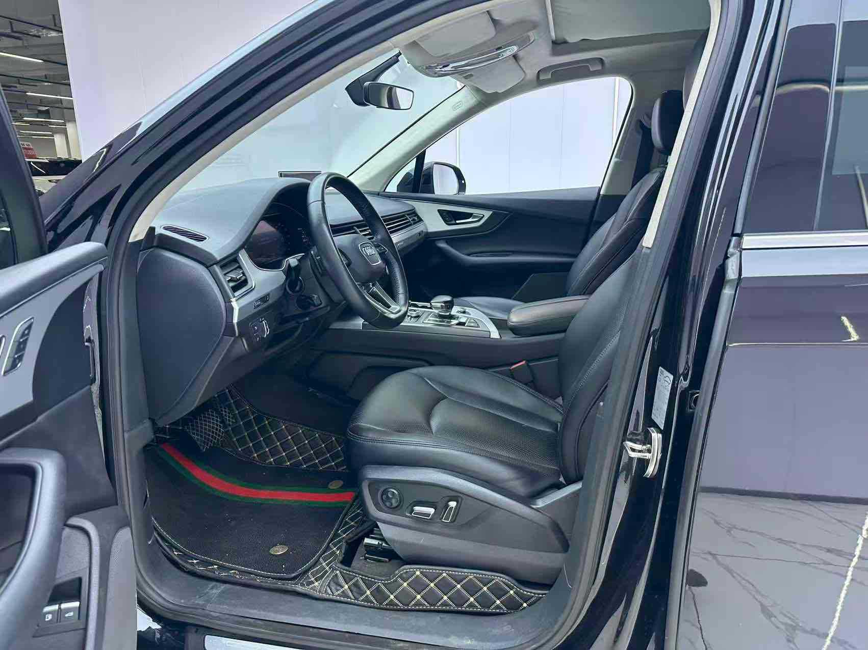 Audi Q7 New Energy 2019 car image #8