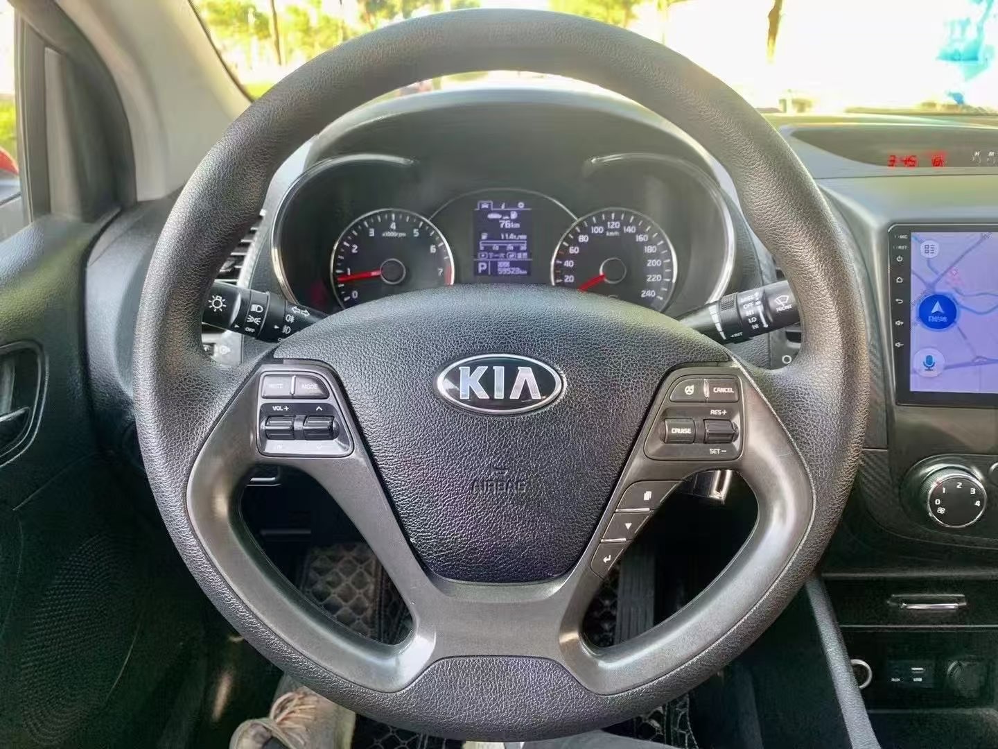 起亚 速迈 2015 汽车图片 #8