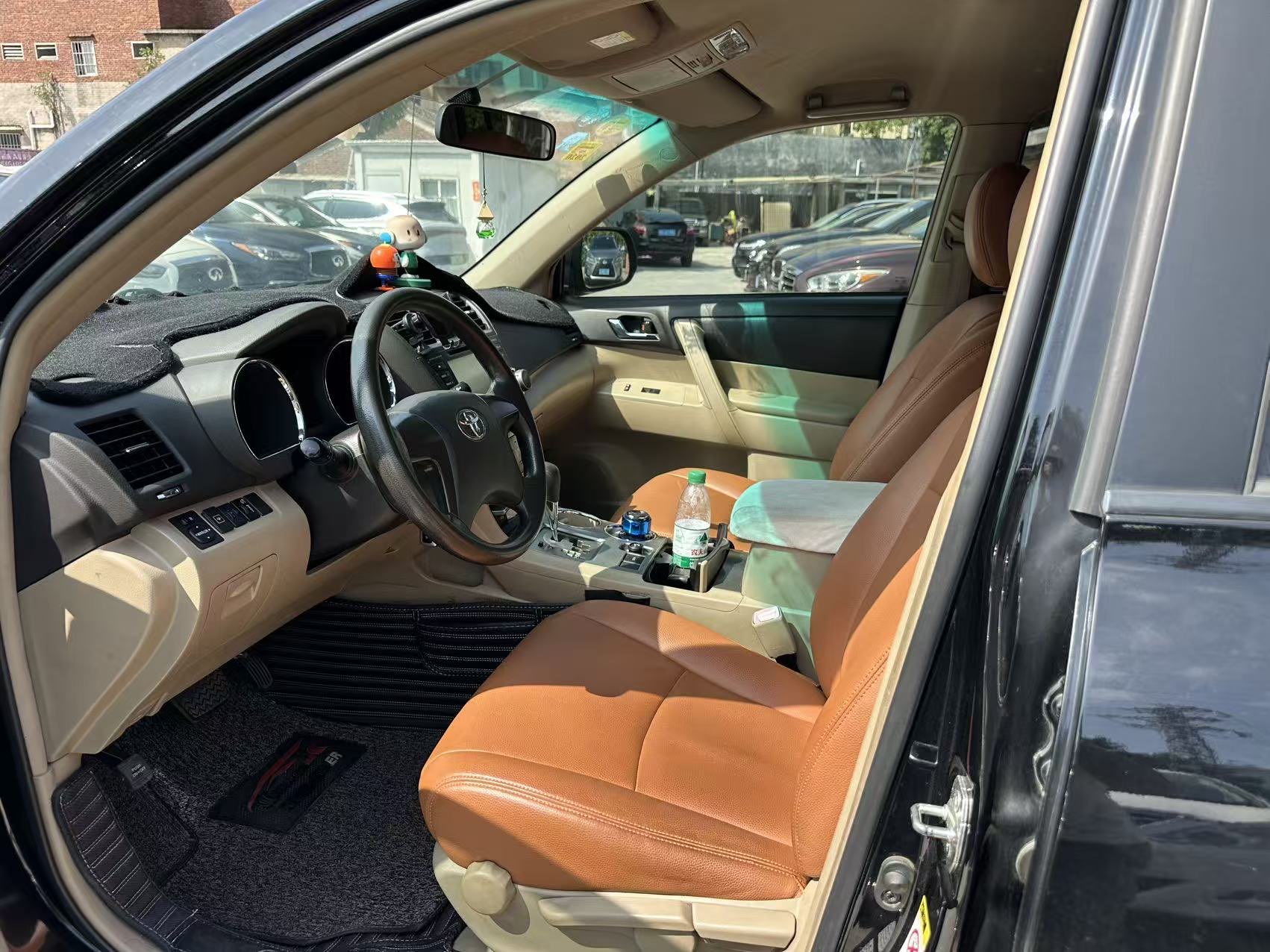 丰田 汉兰达 2011 汽车图片 #8