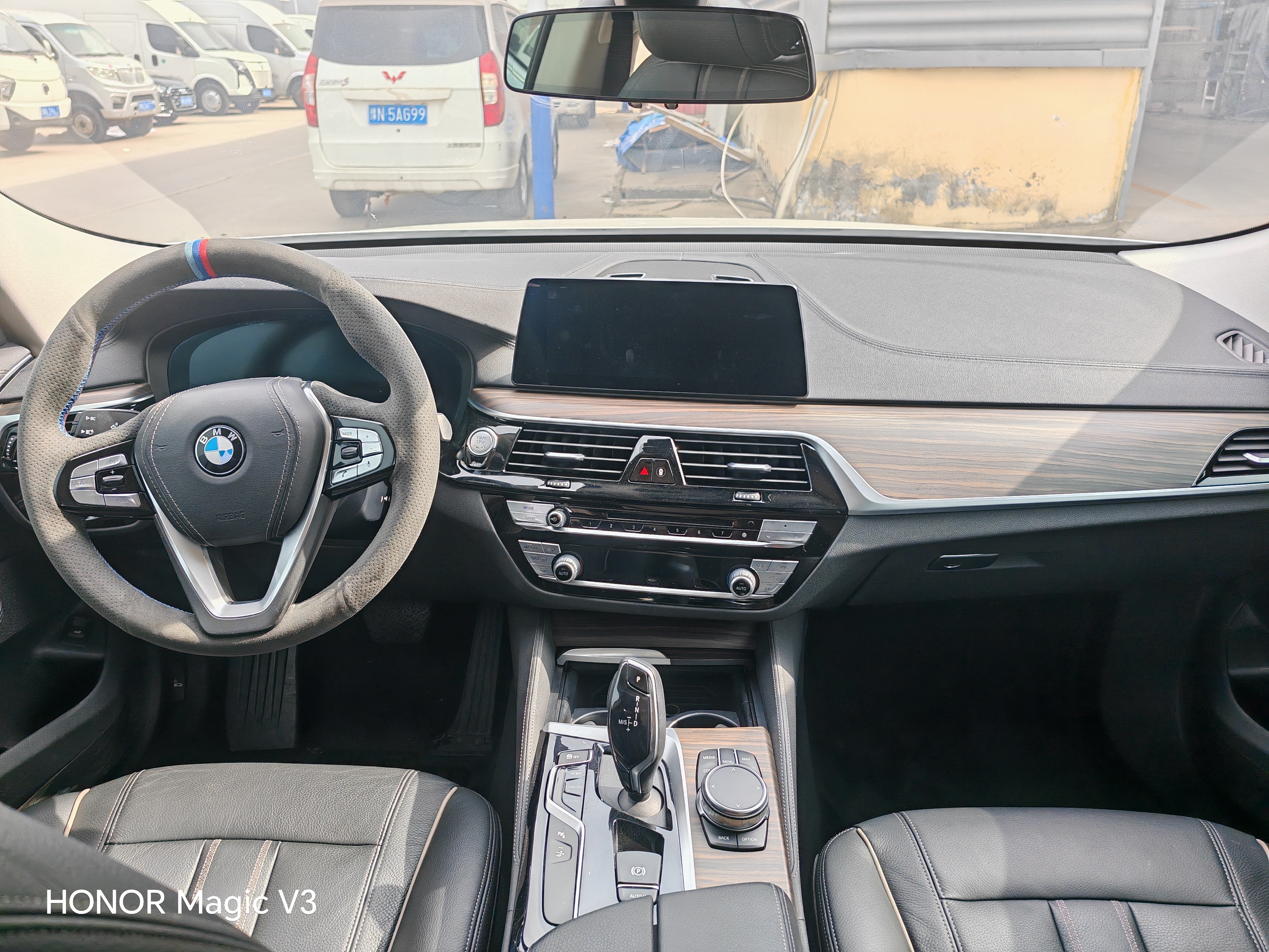 BMW 6 Series GT 2019 immagine di auto #8