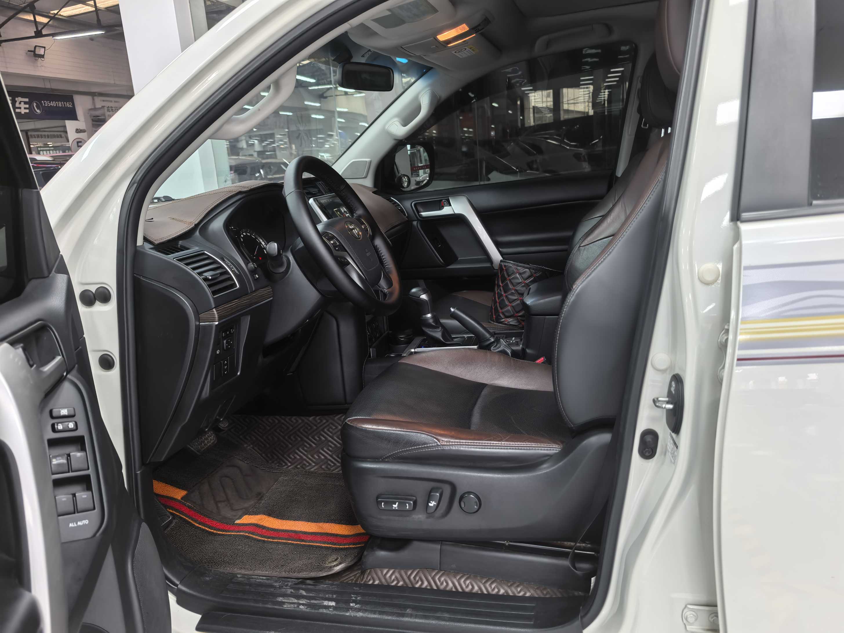 Toyota Land Cruiser Prado 2020 #8 Toyota Land Cruiser Prado 2020 car image #8