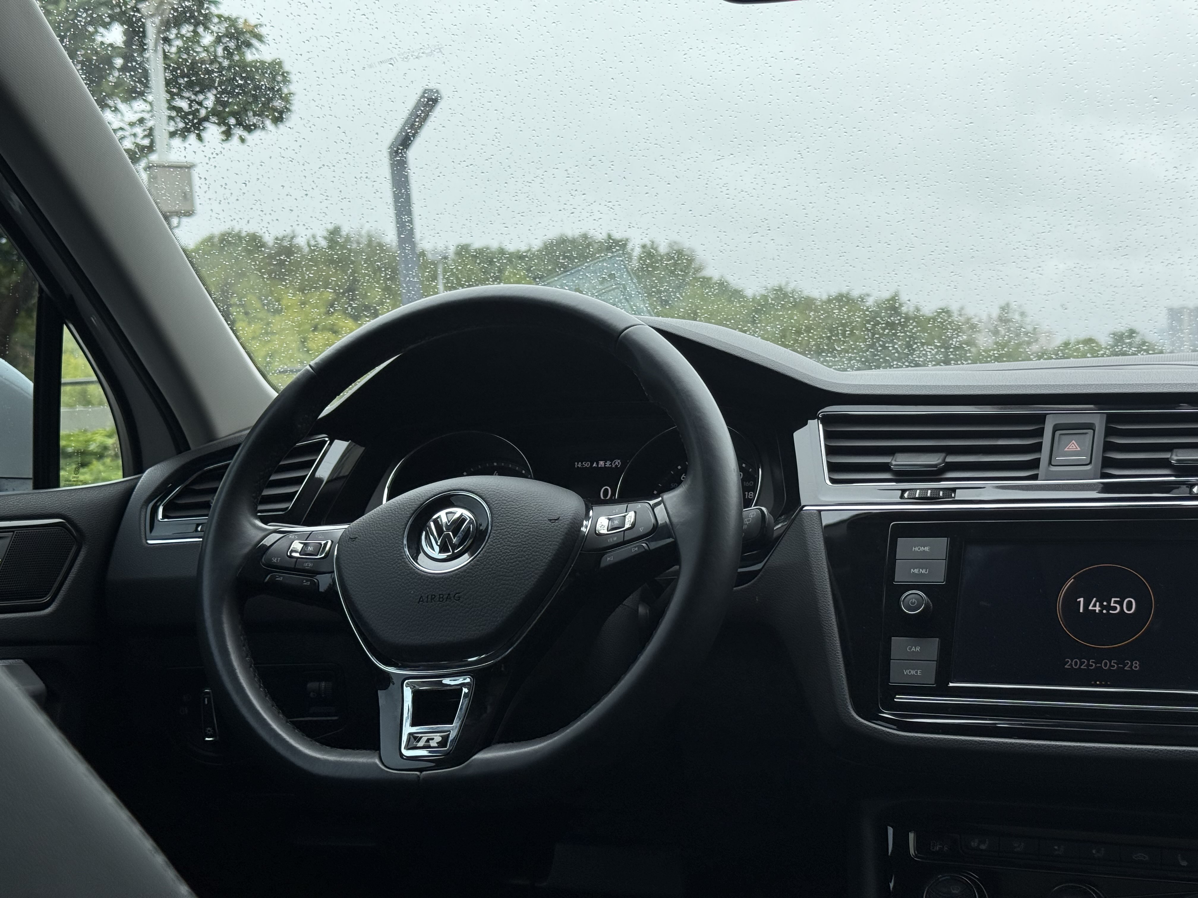Volkswagen Tiguan L 2019 #8 Volkswagen Tiguan L 2019 car image #8