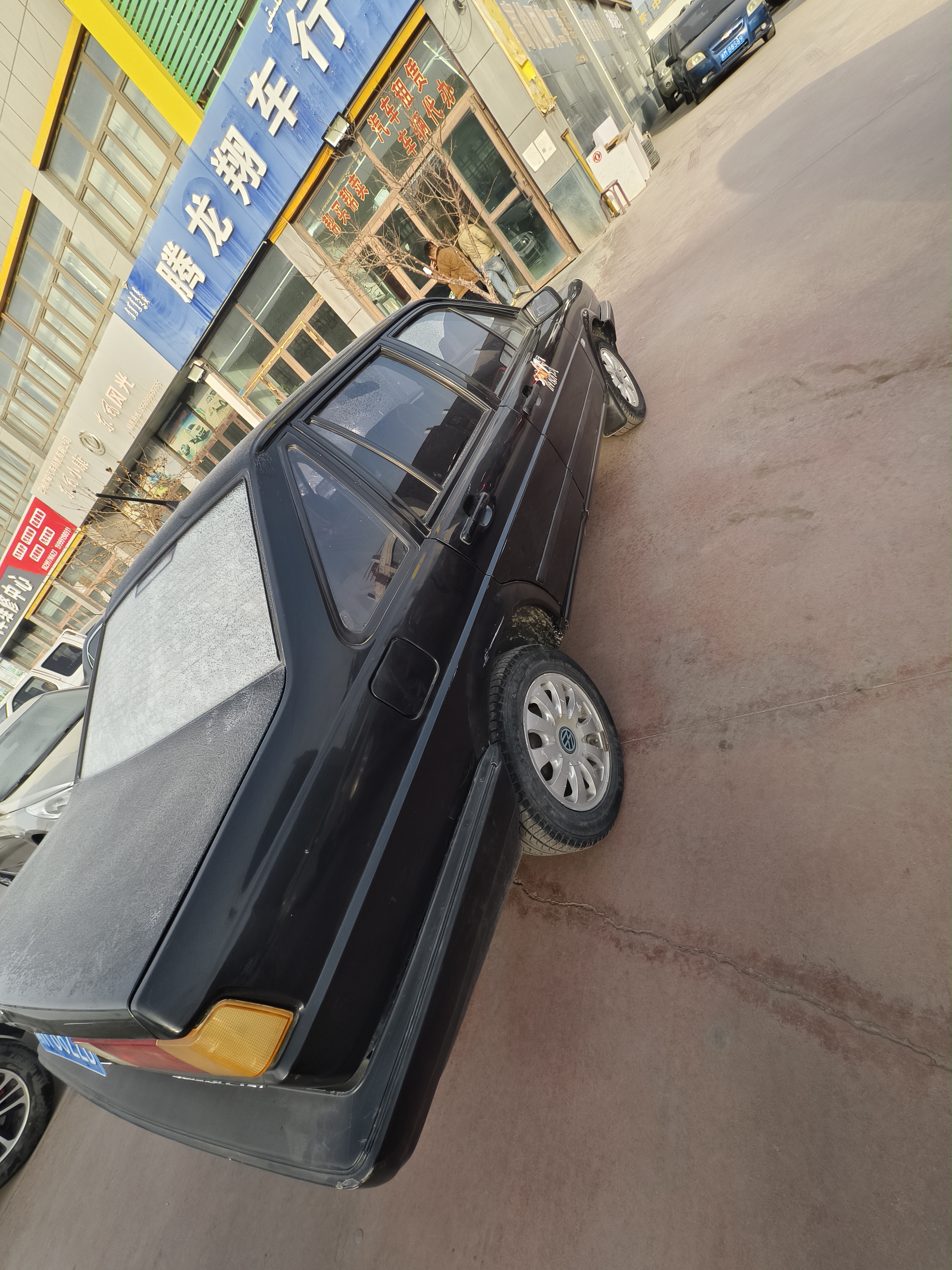 2013 car image #8