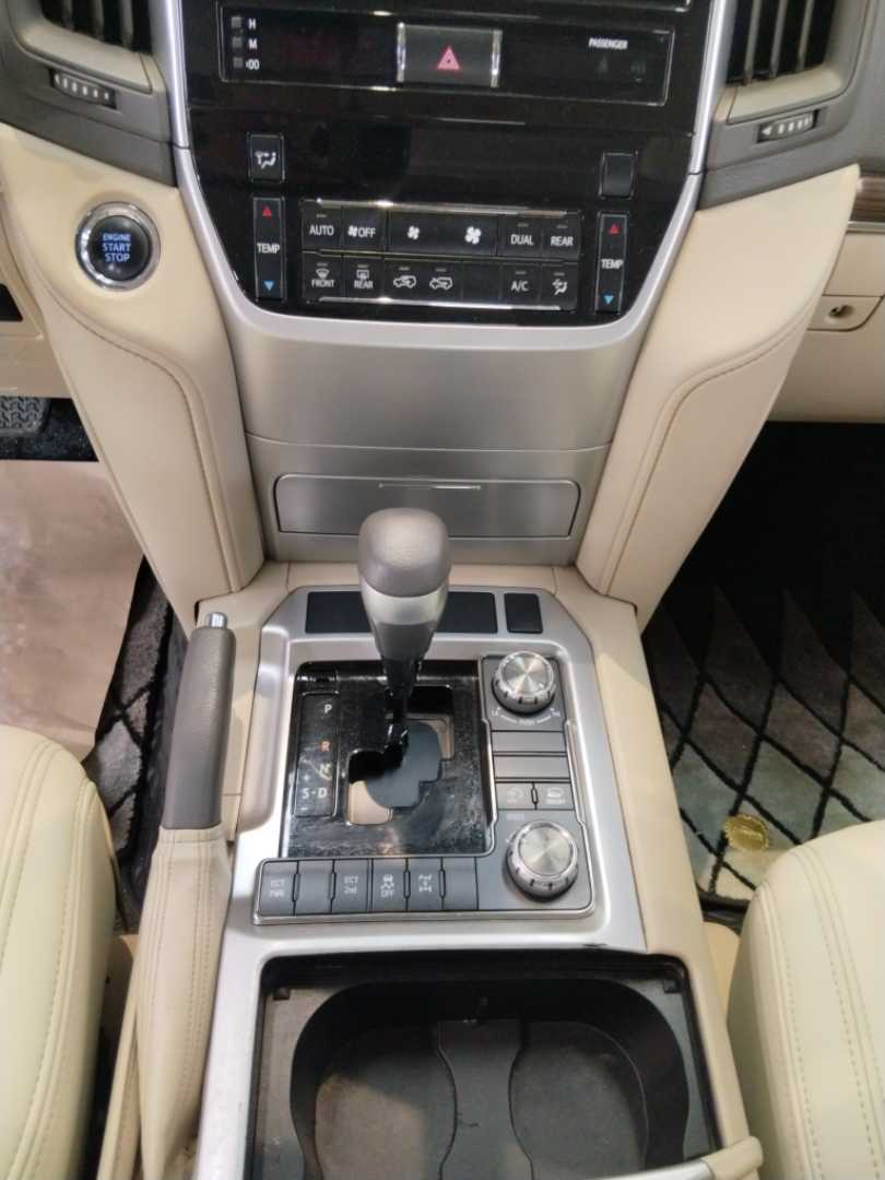 Toyota 2019 #8 Toyota 2019 car image #8