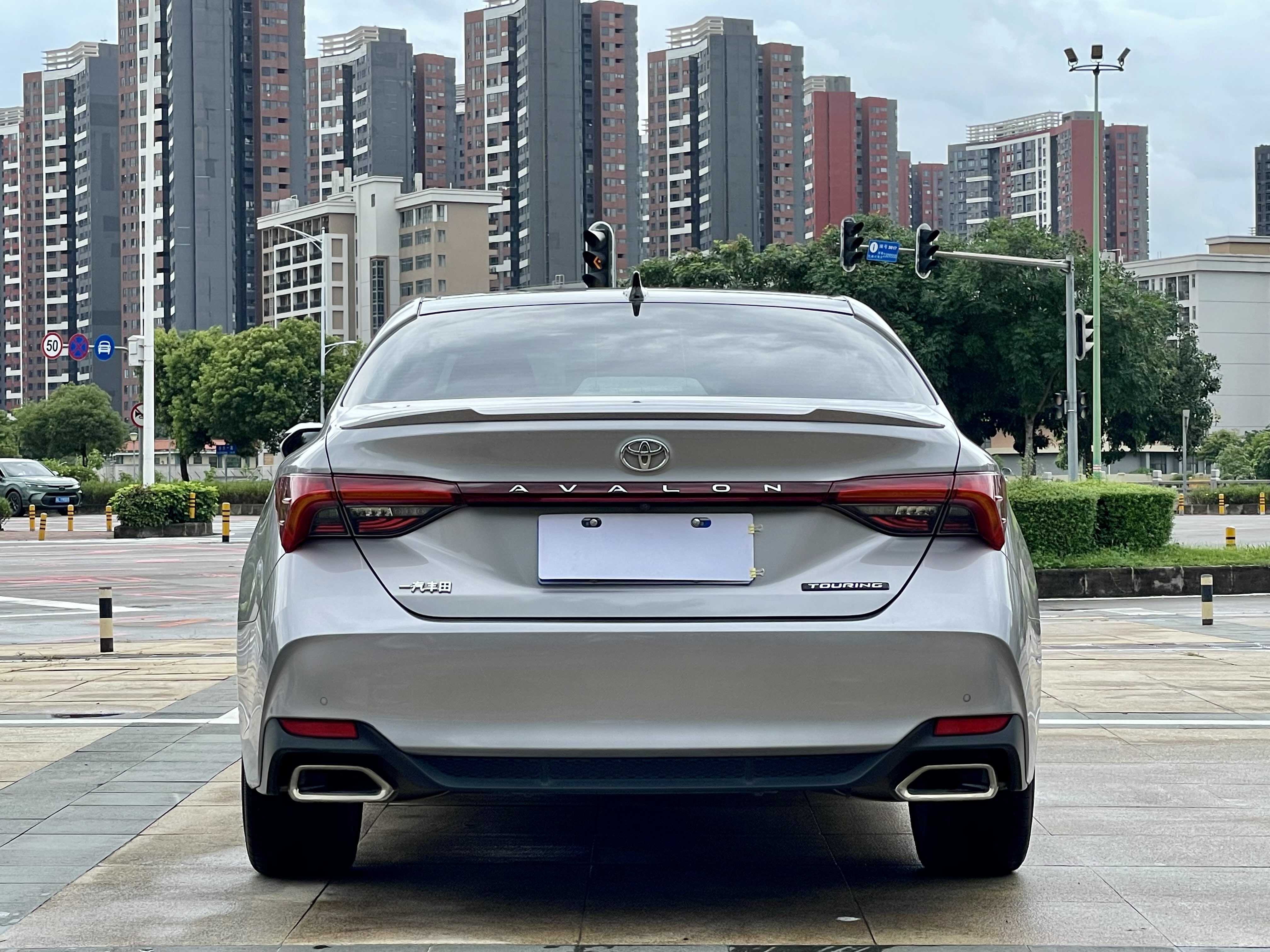 Toyota Avalon 2021 car image #8