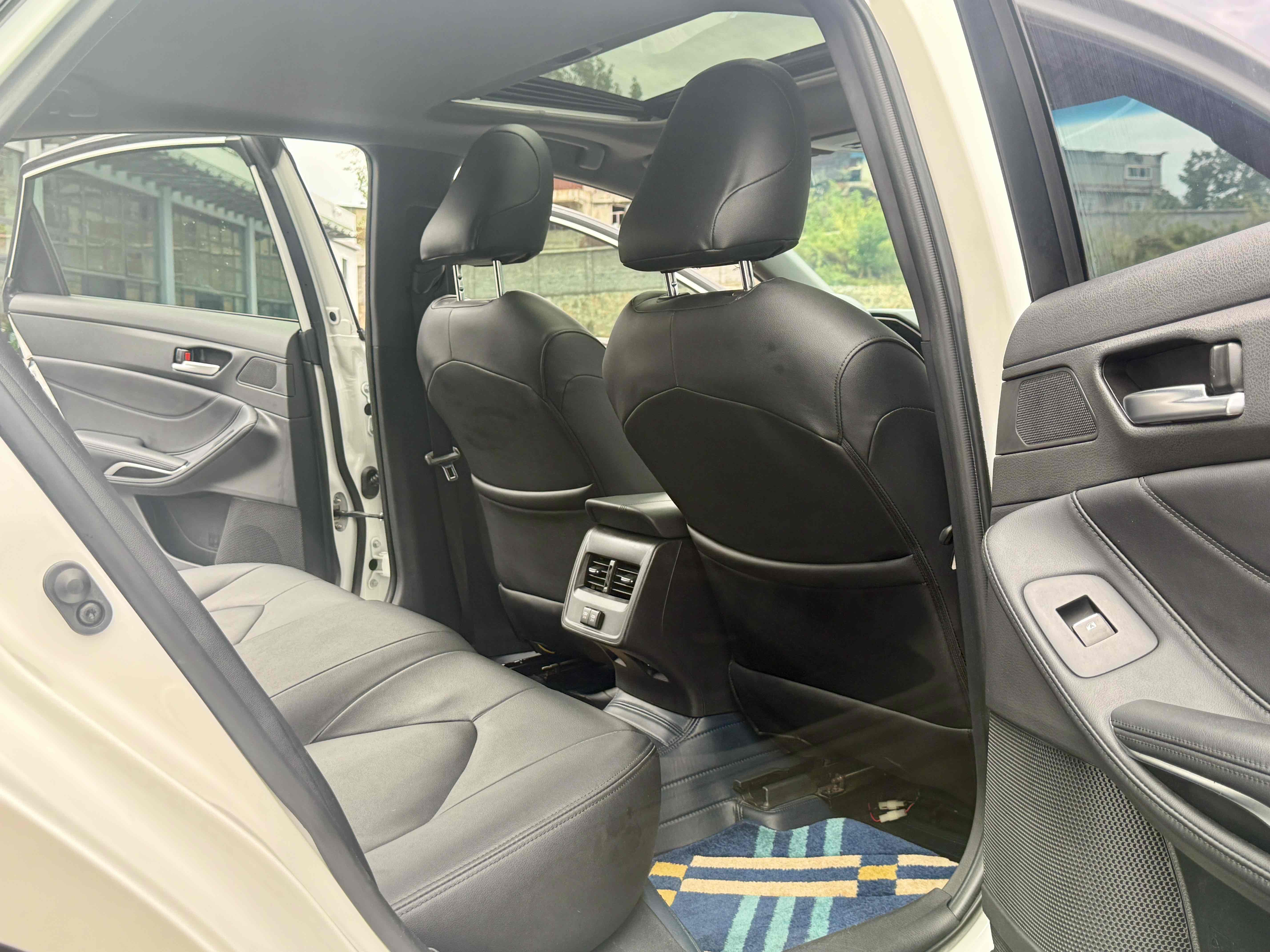 Toyota Avalon 2020 car image #8