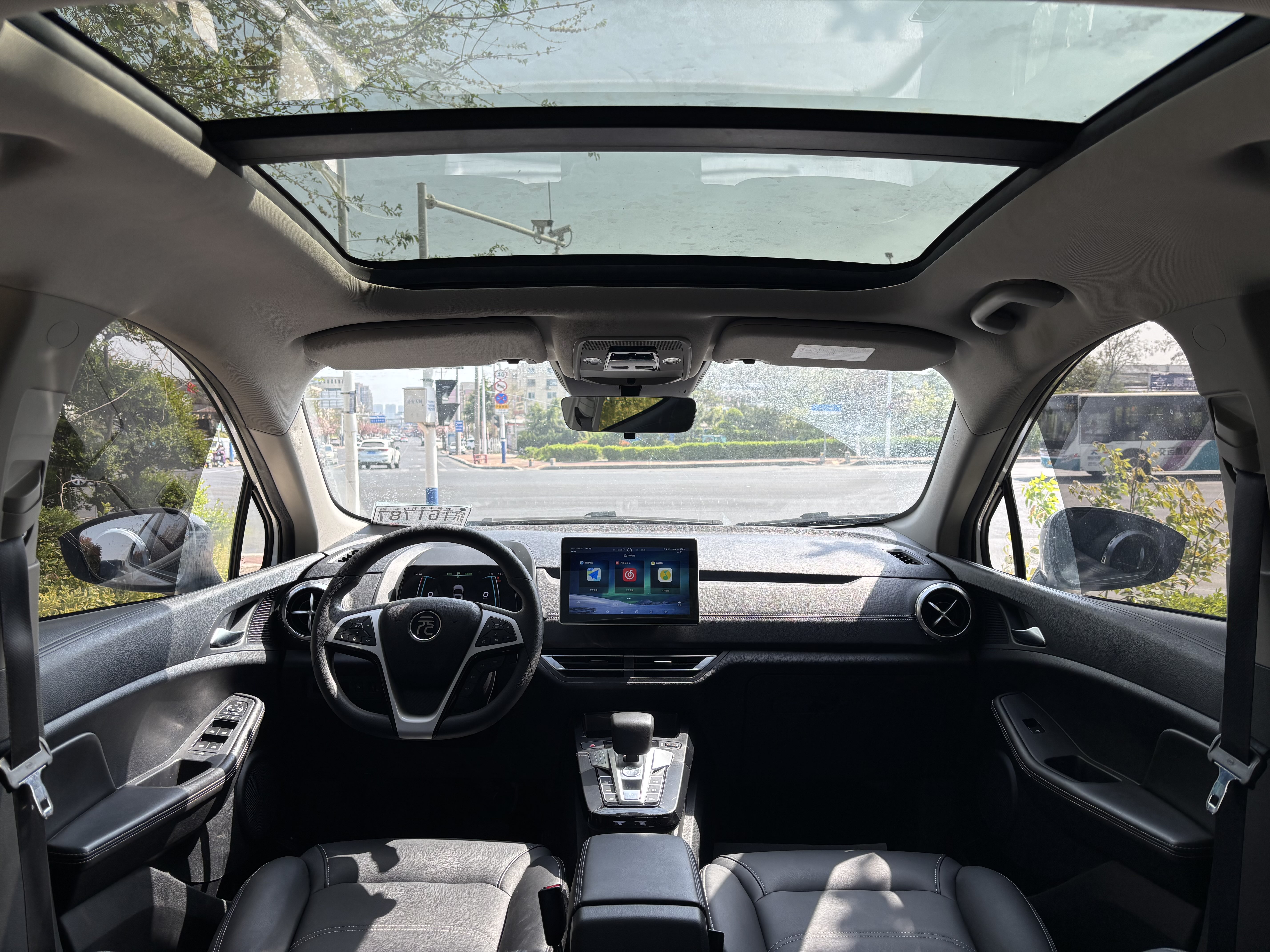 BYD Yuan New Energy 2019 #8 BYD Yuan New Energy 2019 car image #8