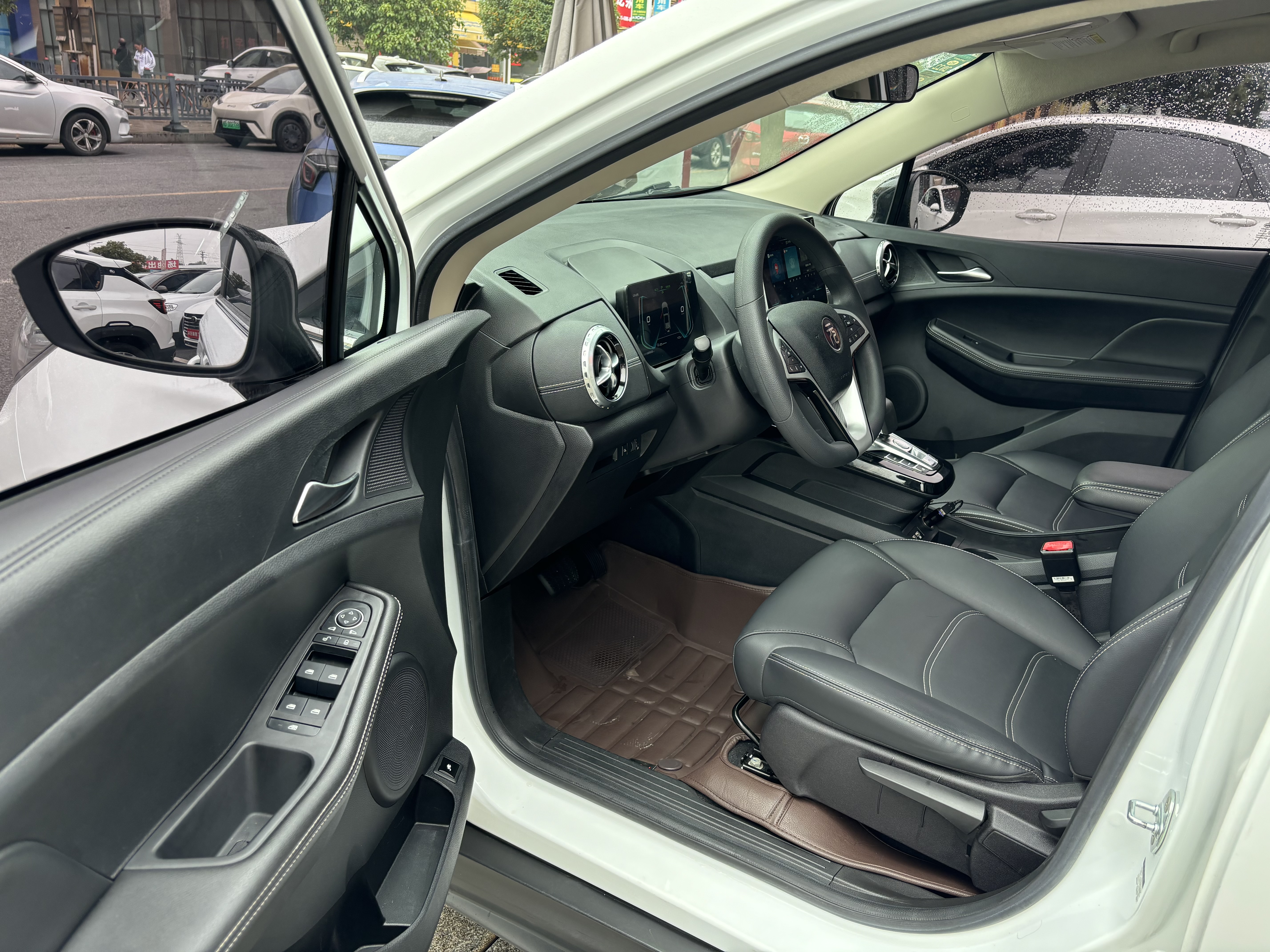 BYD Yuan New Energy 2020 car image #8