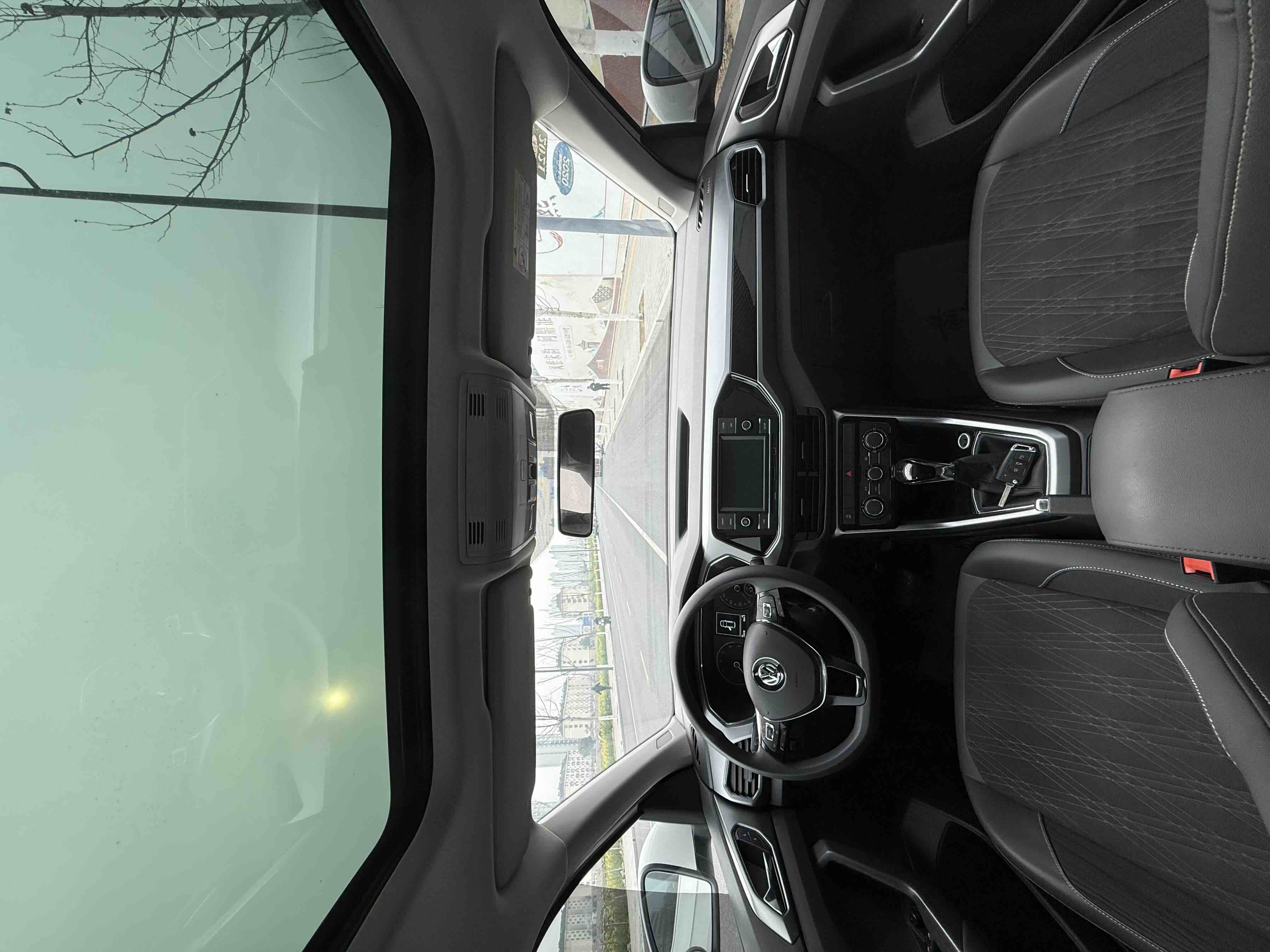 Volkswagen T-Cross 2019 #8 Volkswagen T-Cross 2019 car image #8
