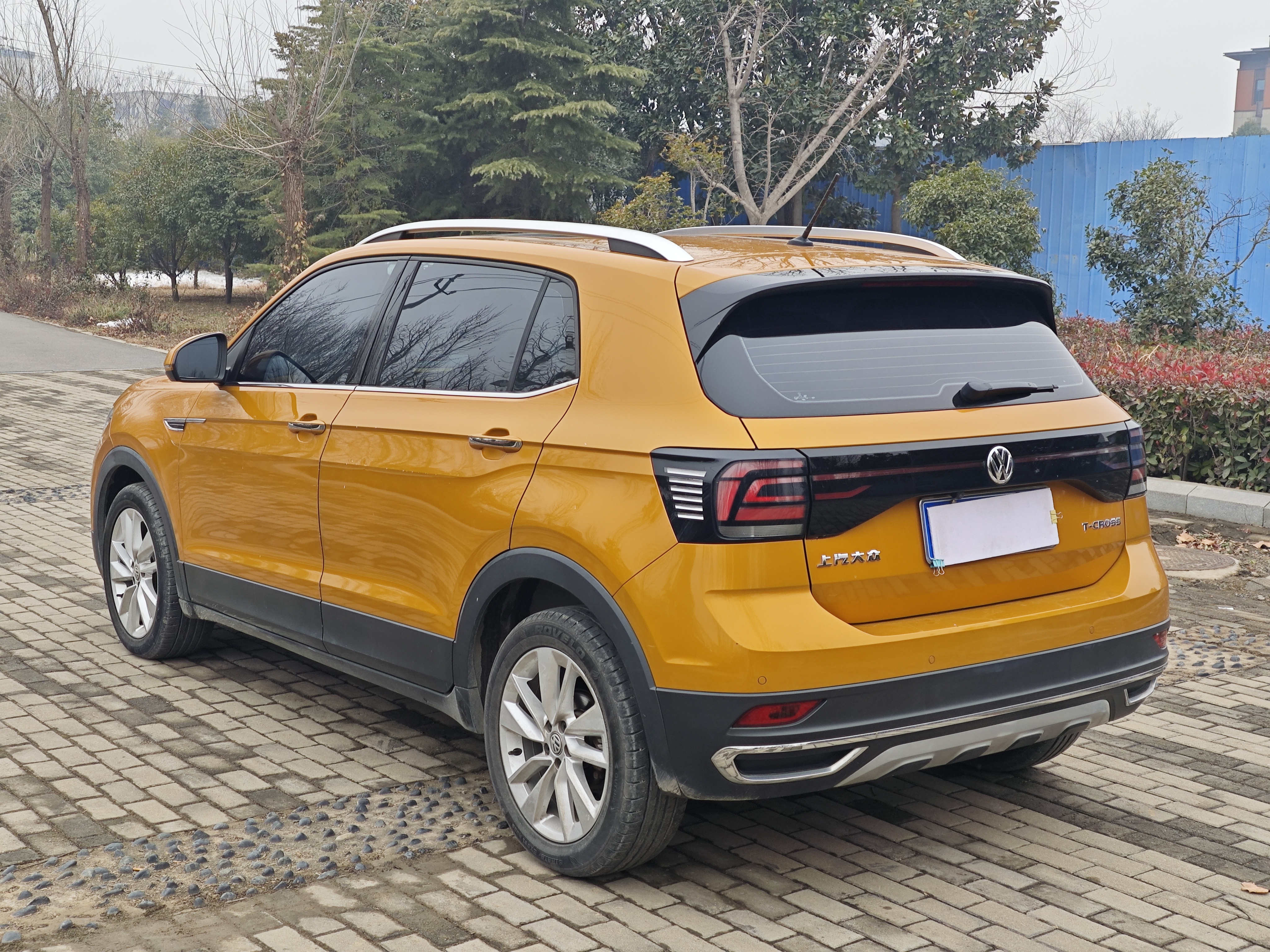 Volkswagen T-Cross 2019 #8 Volkswagen T-Cross 2019 car image #8