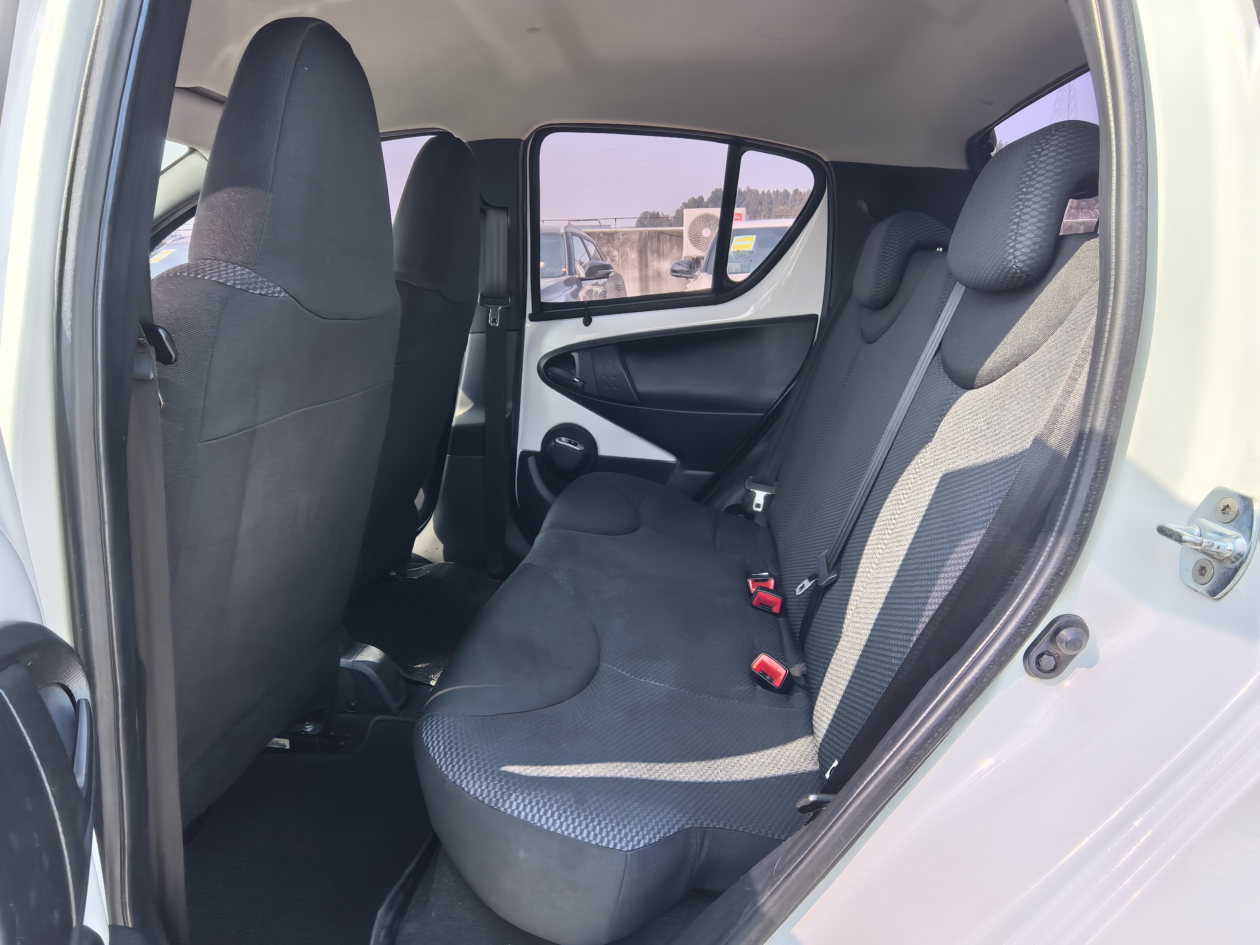 BYD e1 2019 #8 BYD e1 2019 car image #8